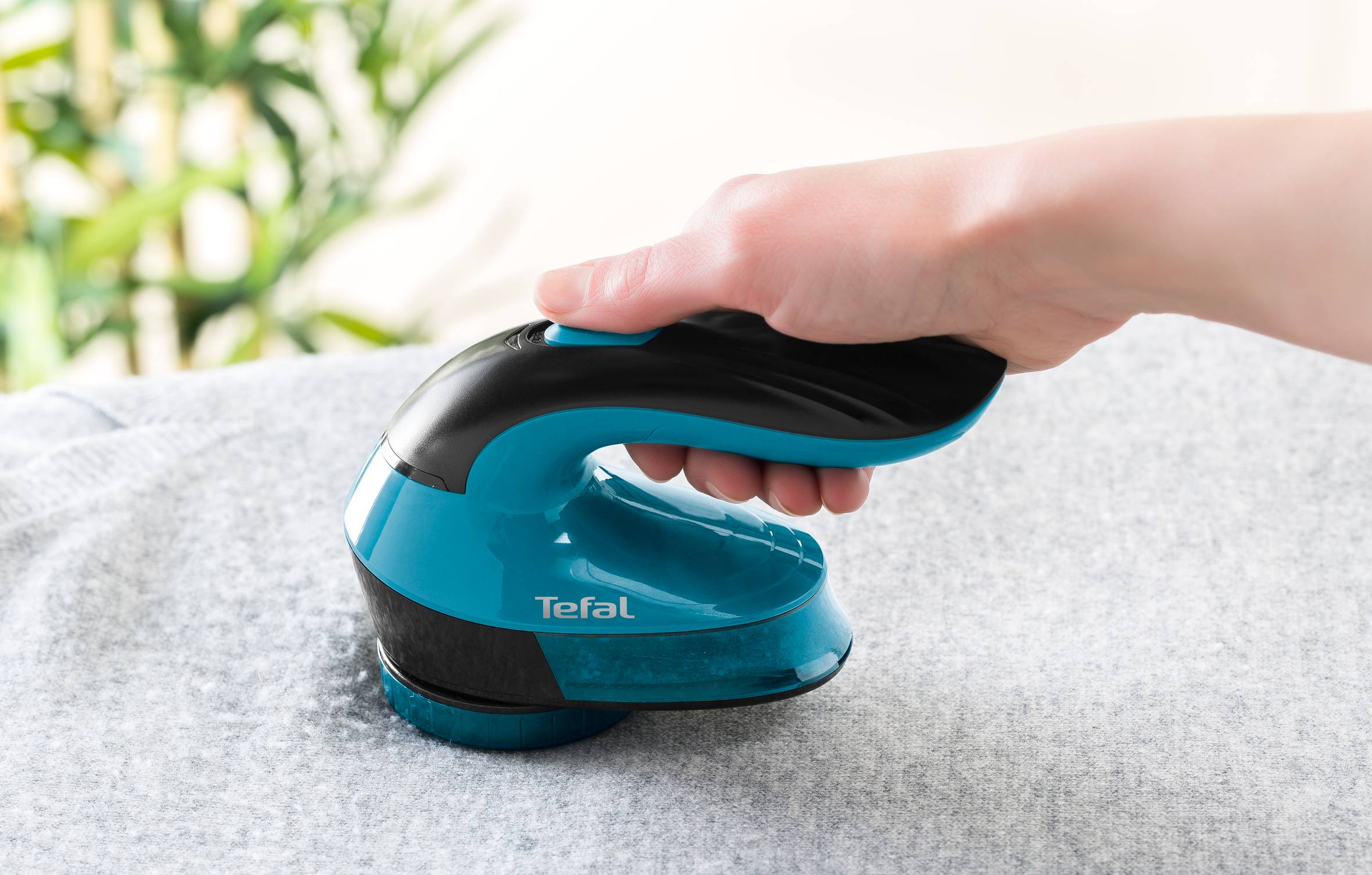 Golarka bezprzewodowa do ubrań TEFAL JB1011