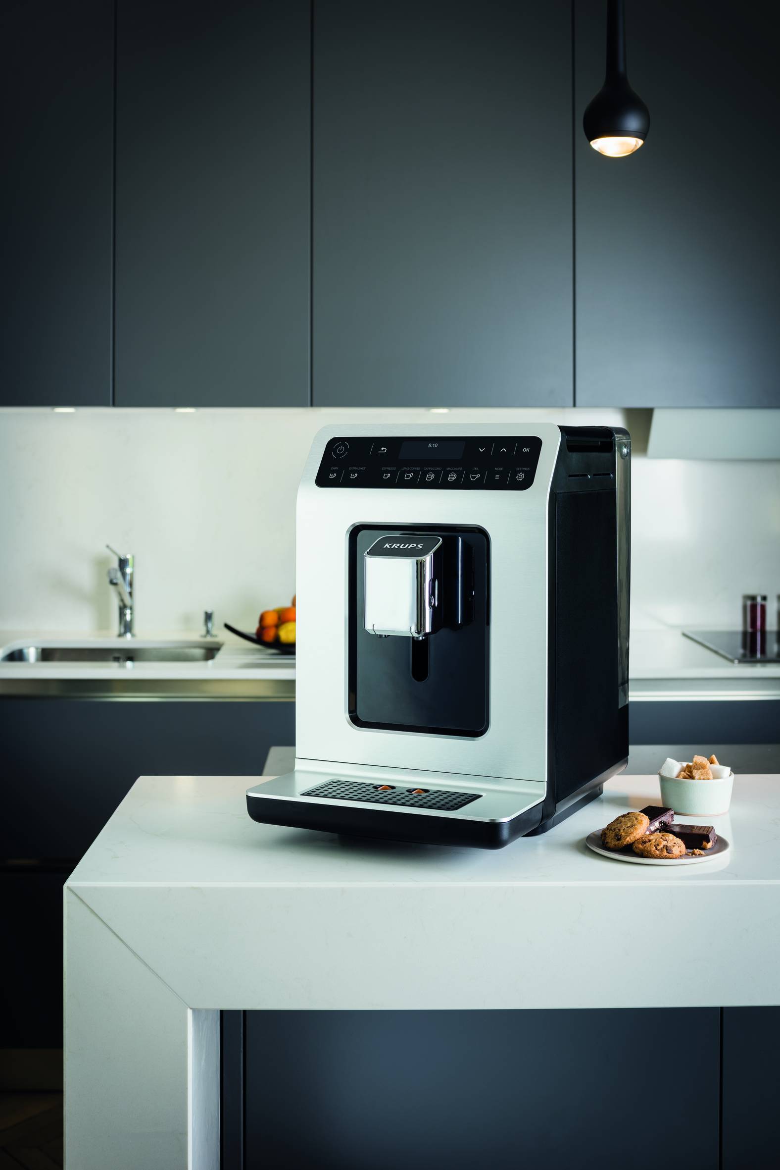 KRUPS EVIDENCE ESSENTIAL Z KARAFKĄ NA MLEKO EA8911