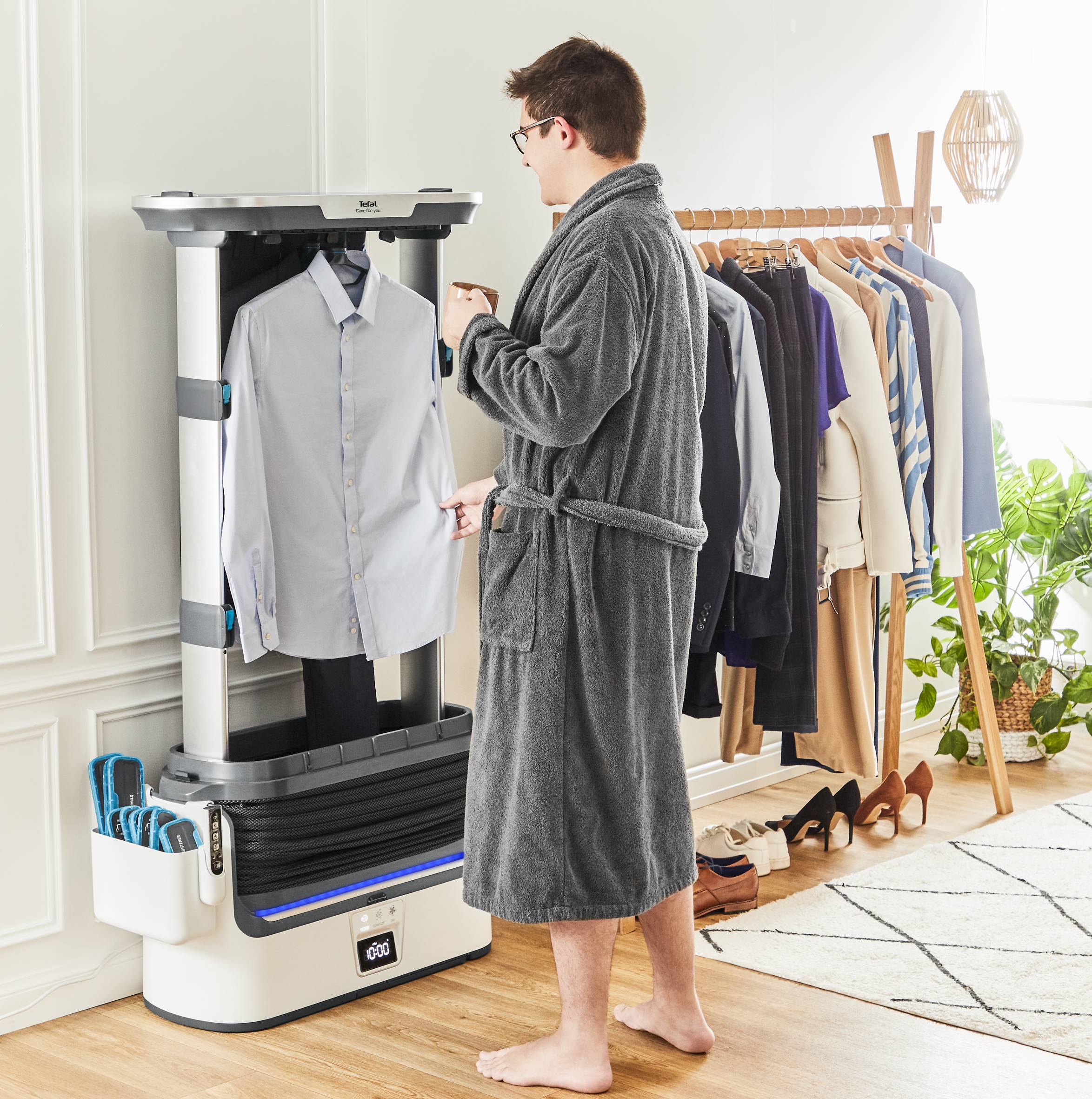 Automatyczna szafa do prasowania, Tefal Care For You, szybka, ekonomiczna, delikatna