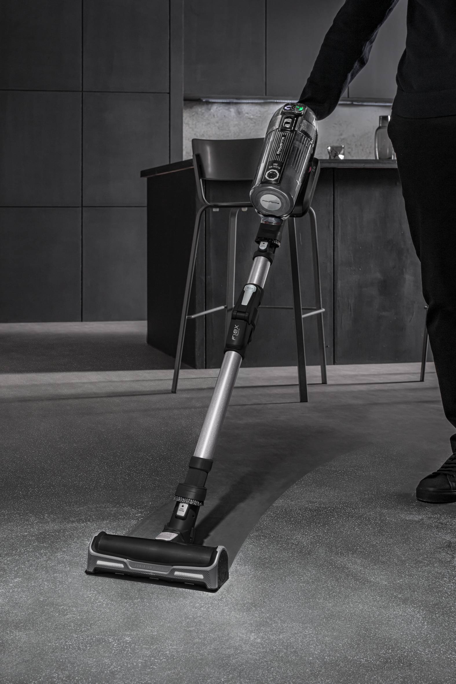 ODKURZACZ XFORCE 14.60 CZARNY TY9958WO