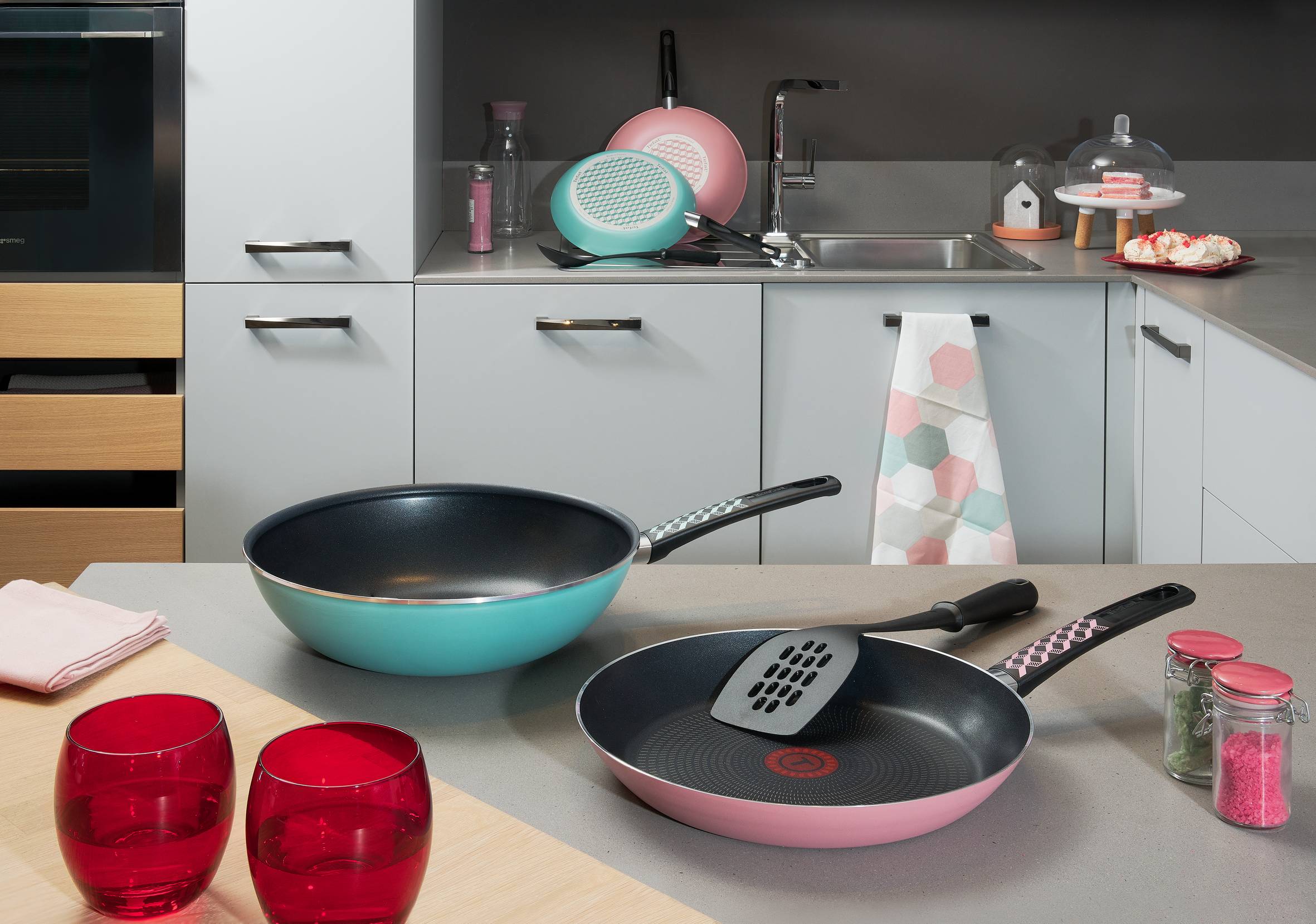 Patelnia TEFAL Pastel Colors 24cm