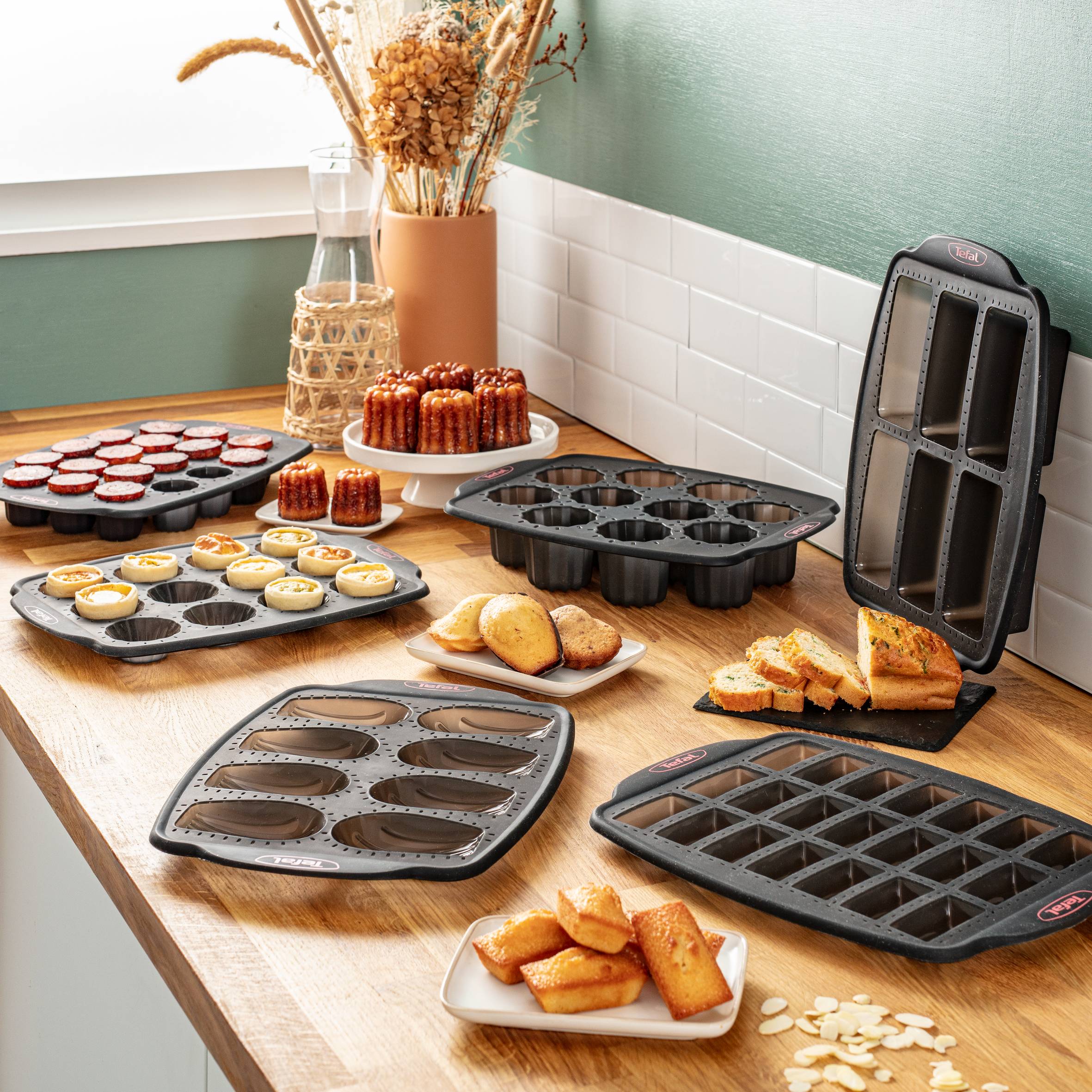 FORMA CRISPYBAKE SILIKONOWA 12 MINITARTALETEK