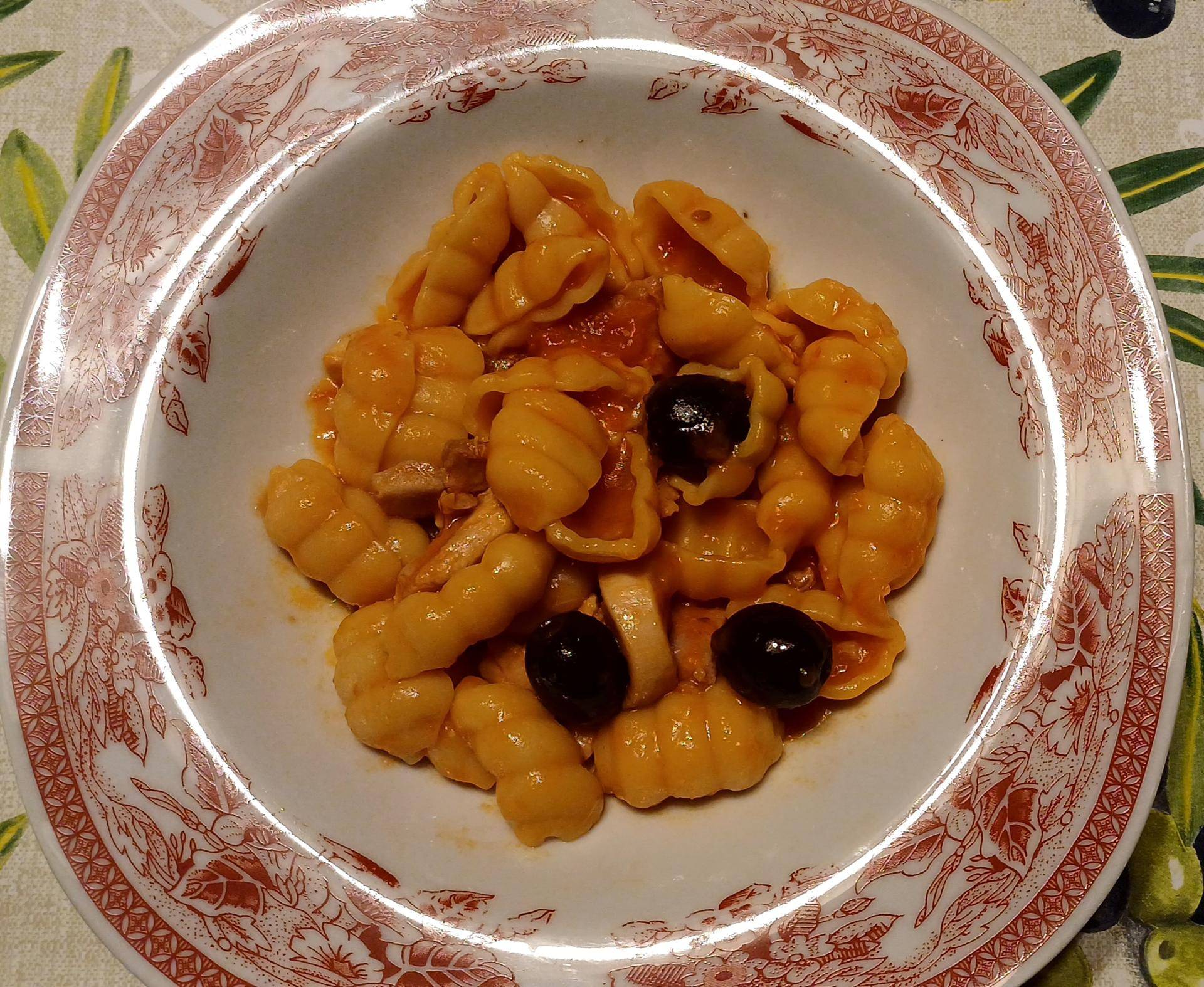 Muszelki z mięsem w sosie pomidorowym - przepisy Cookeo V3 | Tefal