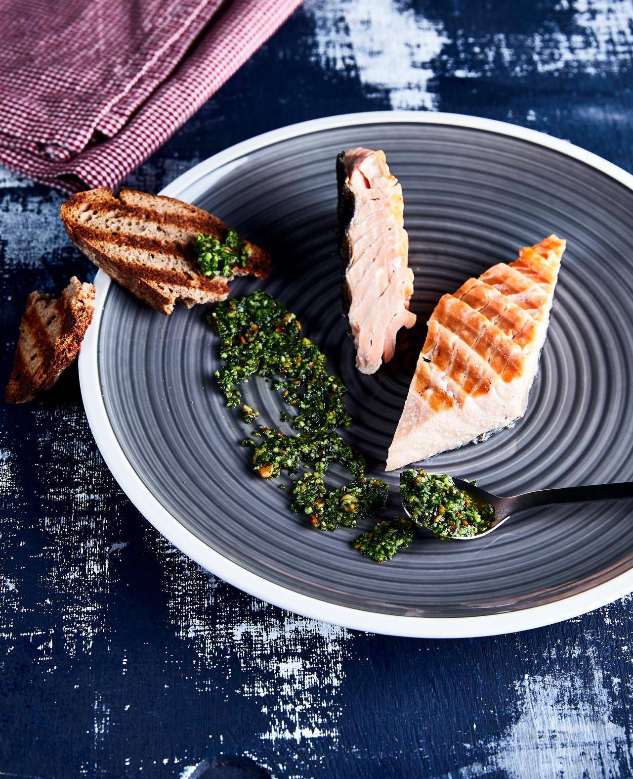 Filet z łososia w pesto z rukoli - przepisy OptiGrill | Tefal