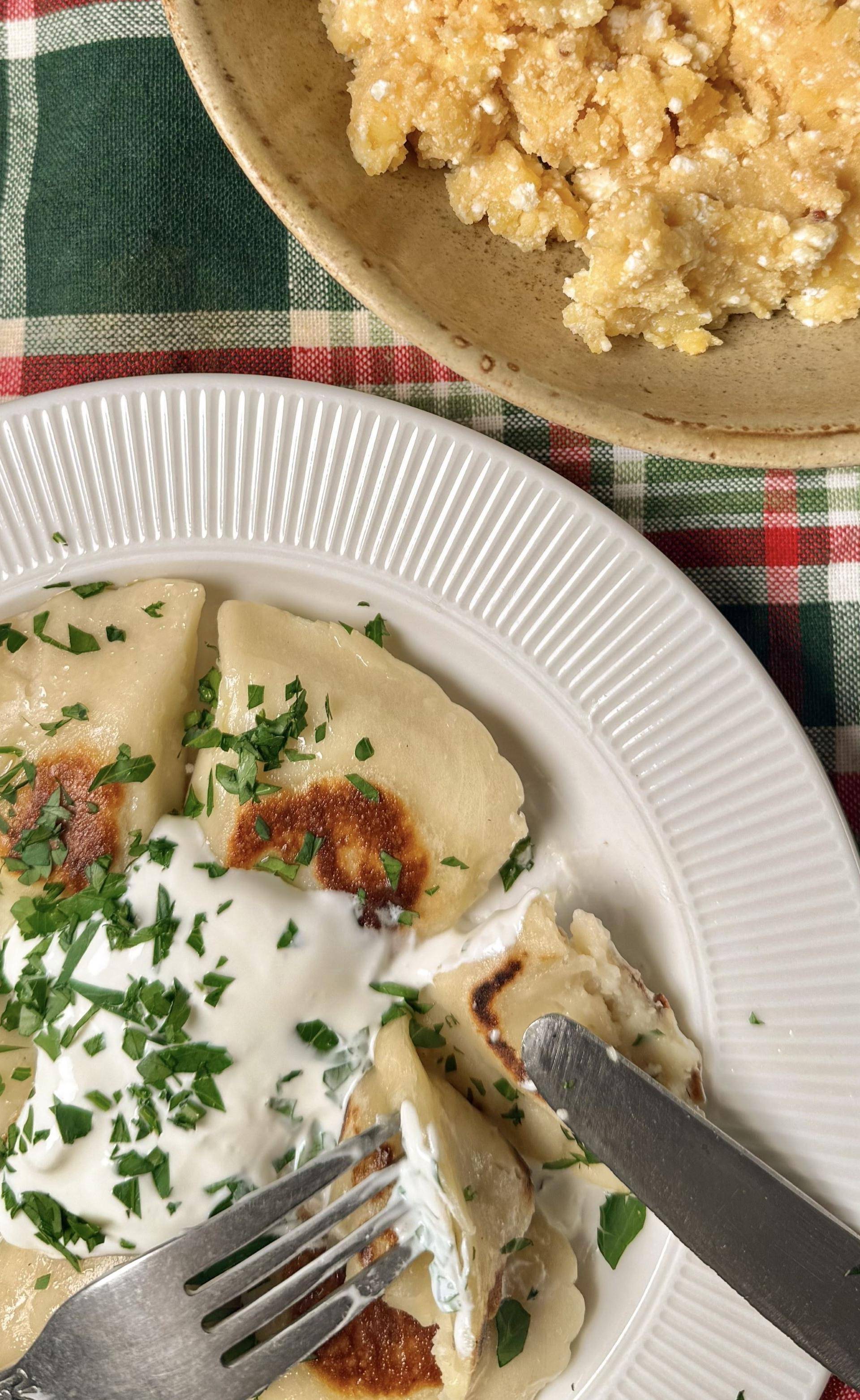 Pierogi z wędzonym twarogiem - przepisy Cook4Me | Tefal