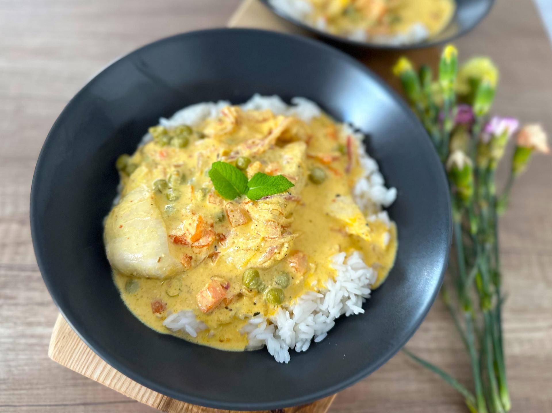 Kremowy indyk z groszkiem i marchewką - przepisy Cook4Me | Tefal