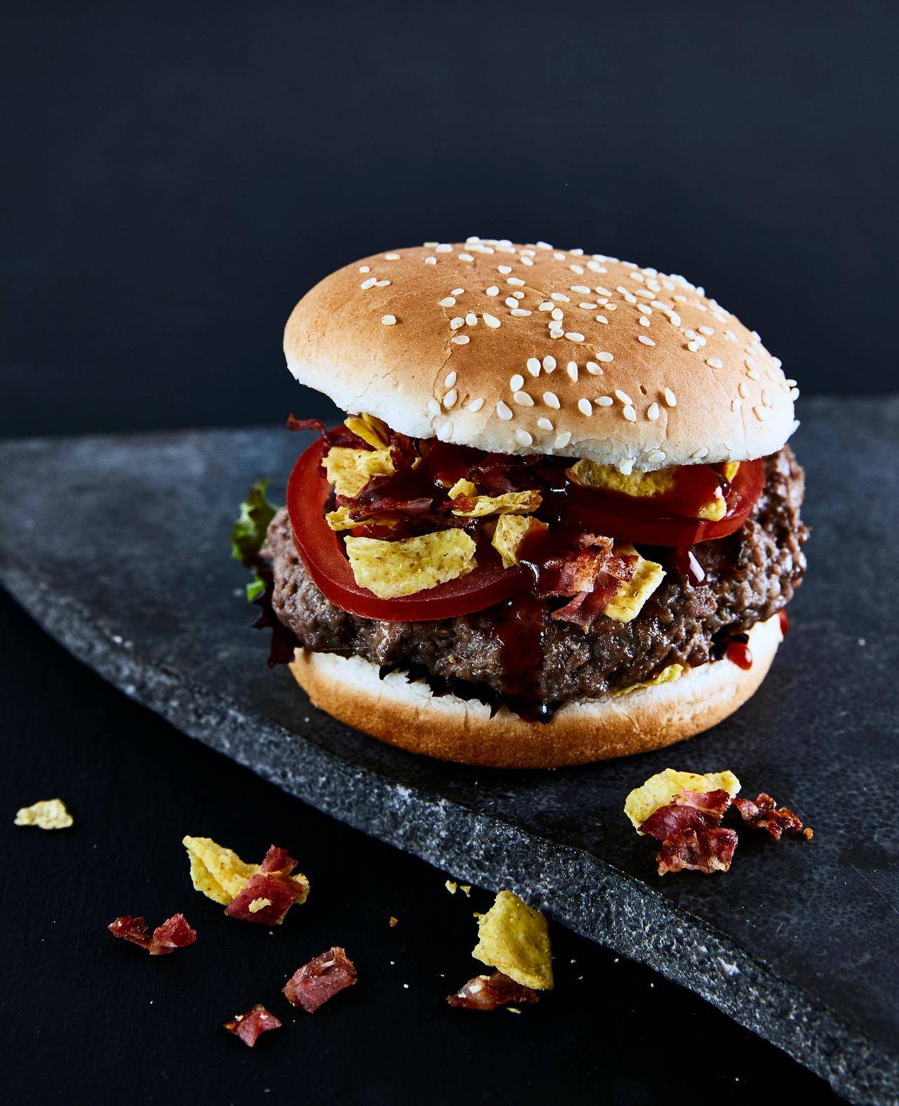 Nadziewane hamburgery z nachos i boczkiem - przepisy Optigrill Elite | Tefal