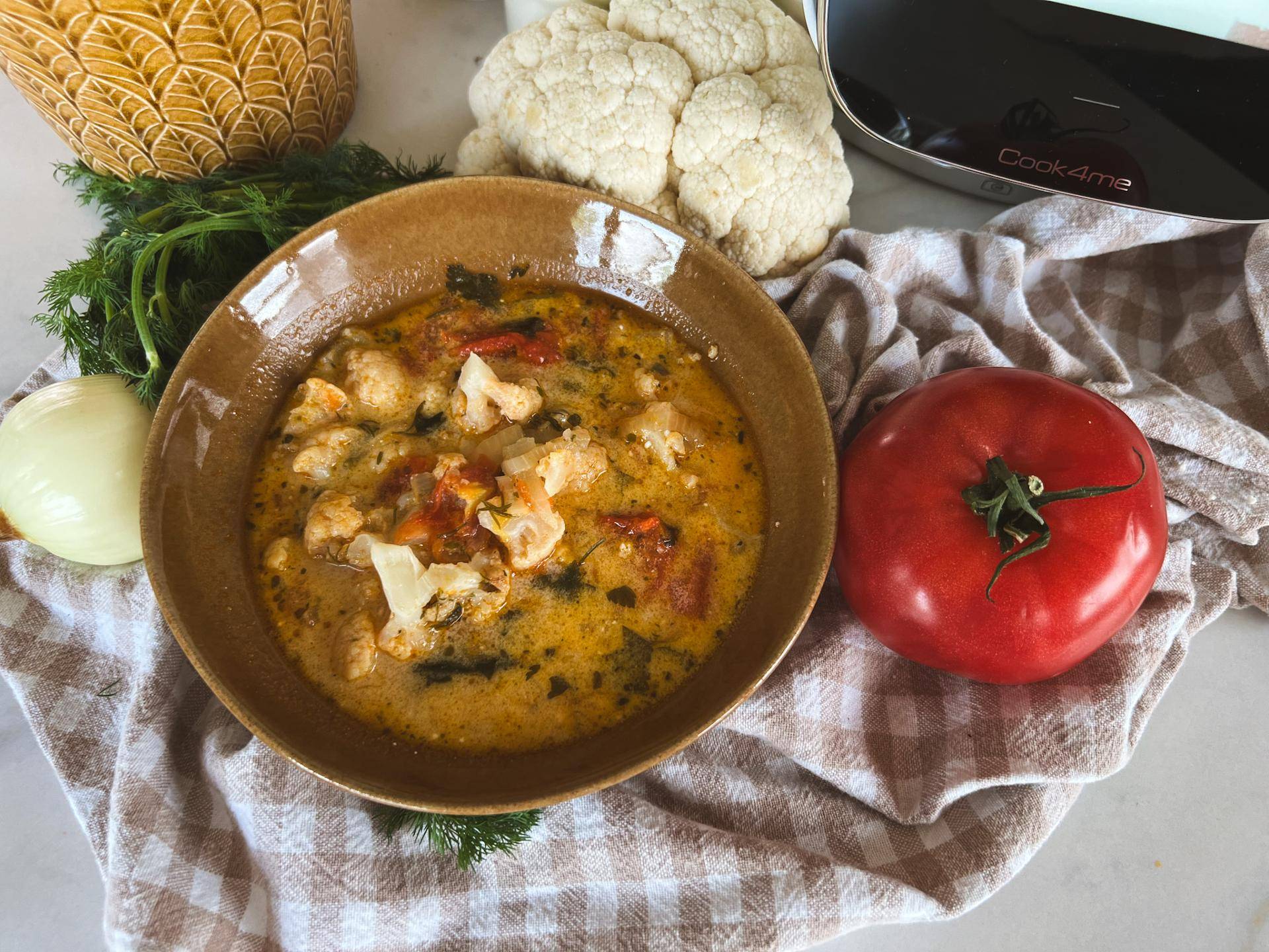 Zupa kalafiorowa z pomidorami - przepisy Cook4Me | Tefal