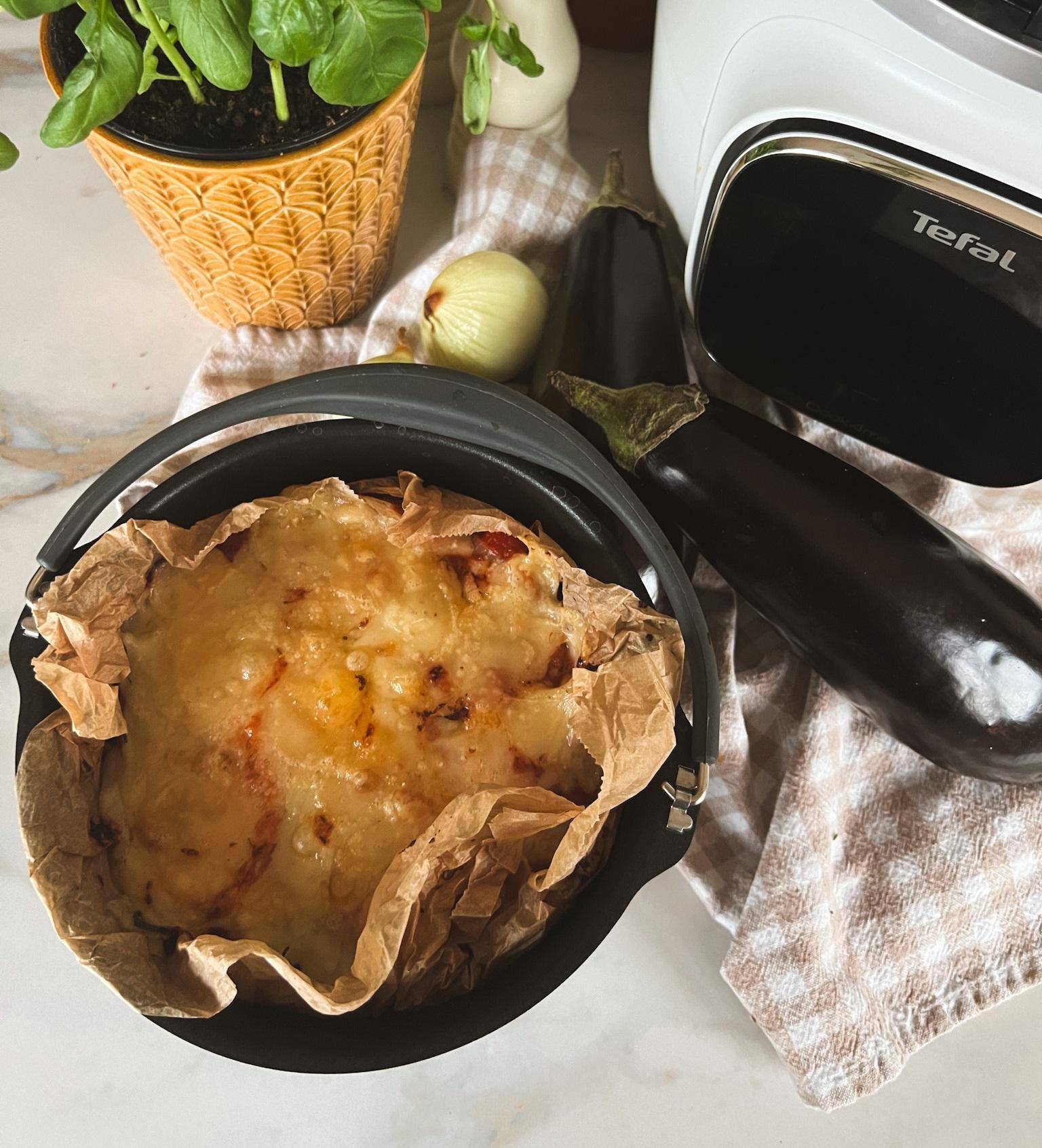Zapiekany bakłażan z mozzarellą i parmezanem - przepisy Cook4Me | Tefal