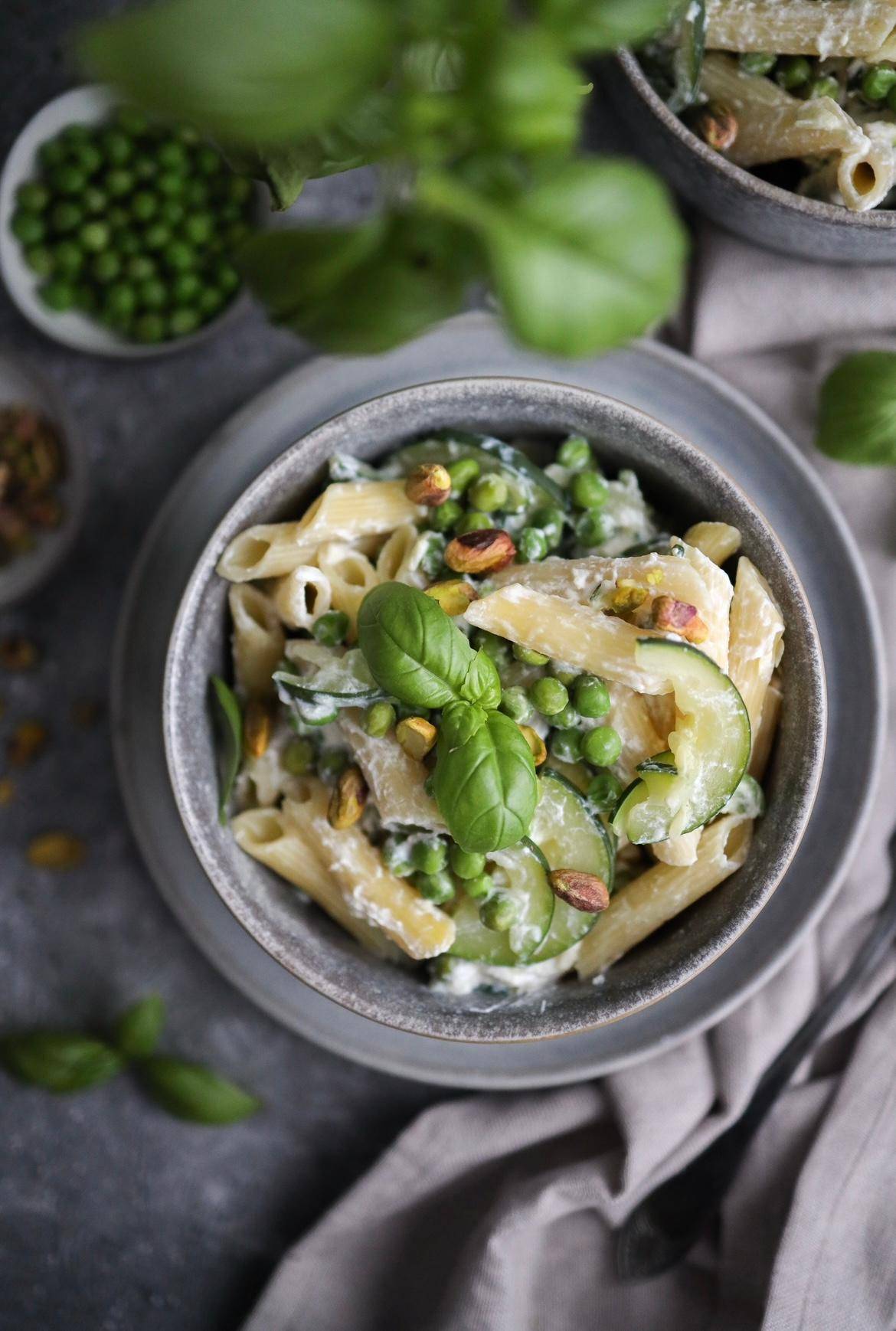 Makaron z groszkiem, cukinią i ricottą - przepisy Cook4Me | Tefal