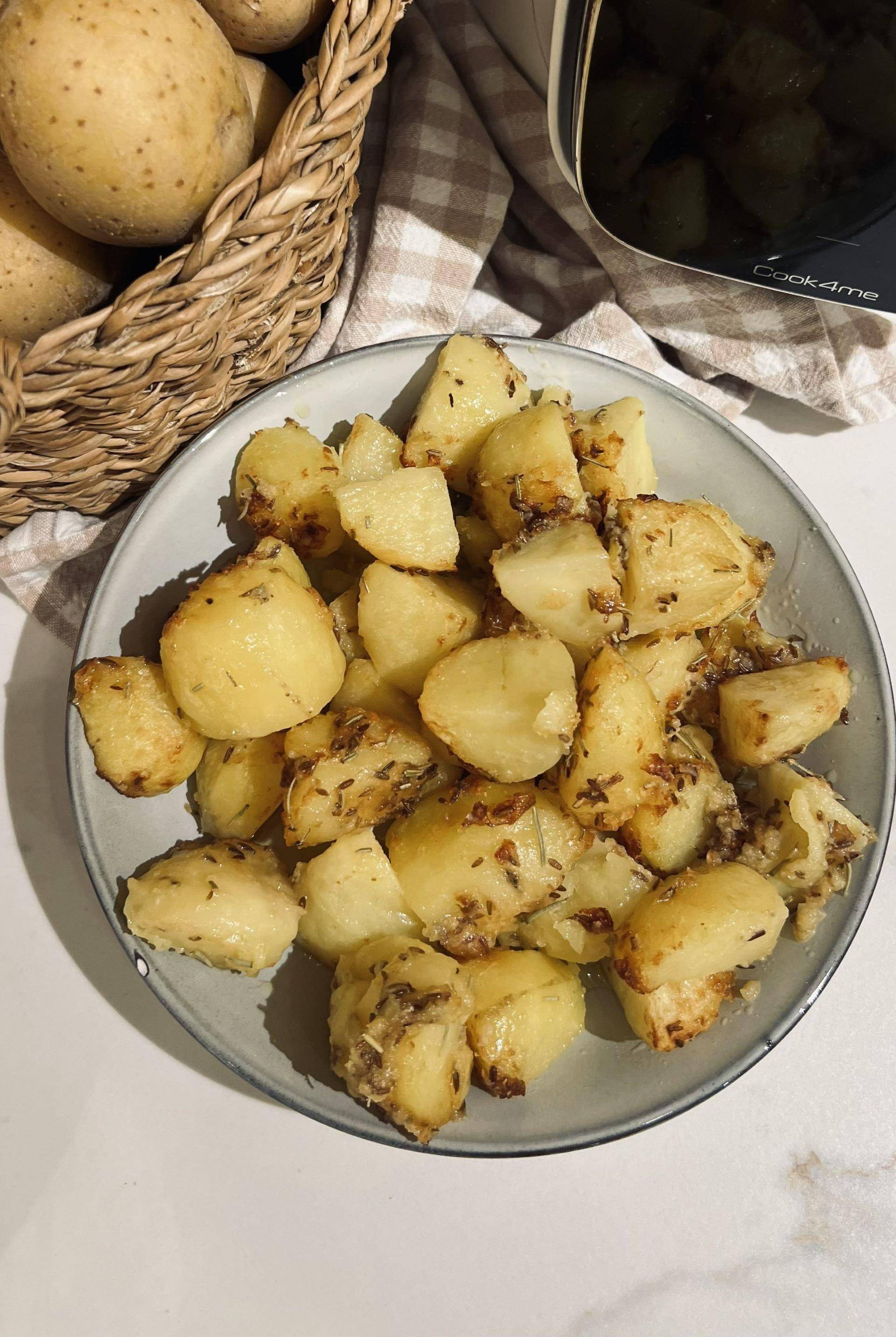 Pieczone ziemniaczki w ziołach - przepisy Cookeo V3 | Tefal