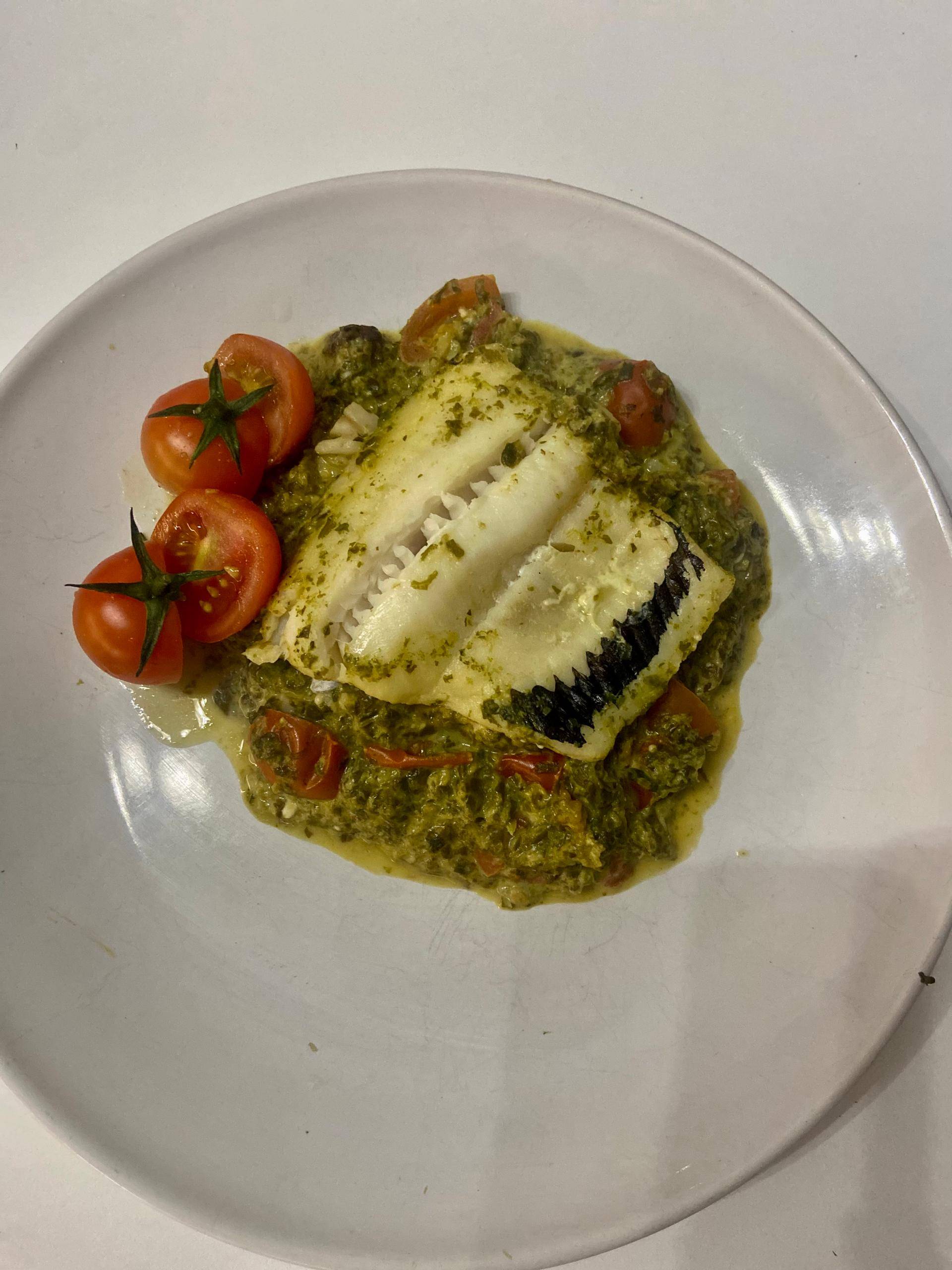 Miruna w sosie szpinakowym z fetą - przepisy Cookeo V3 | Tefal