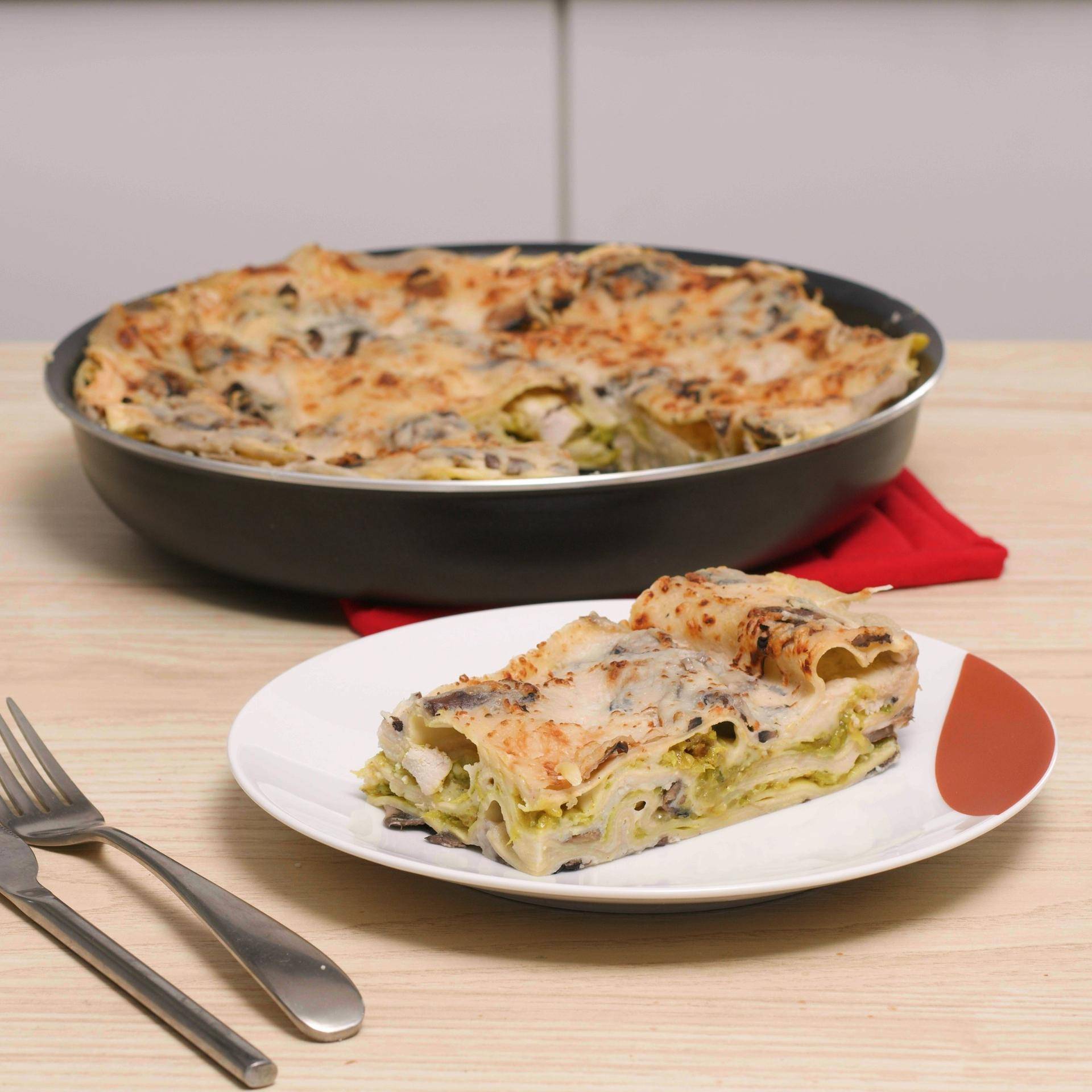Lasagne z kurczakiem, cukinią, curry i pieczarkami - przepisy Patelnie i Garnki | Tefal