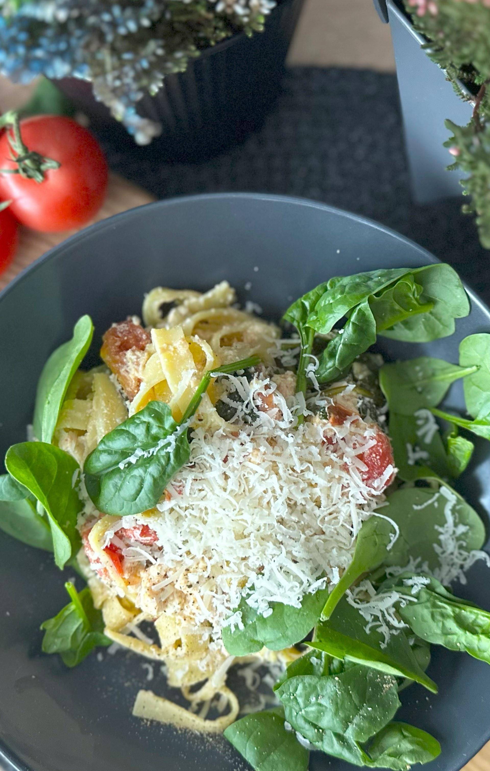 Szybki makaron z łososiem - przepisy Cookeo V3 | Tefal