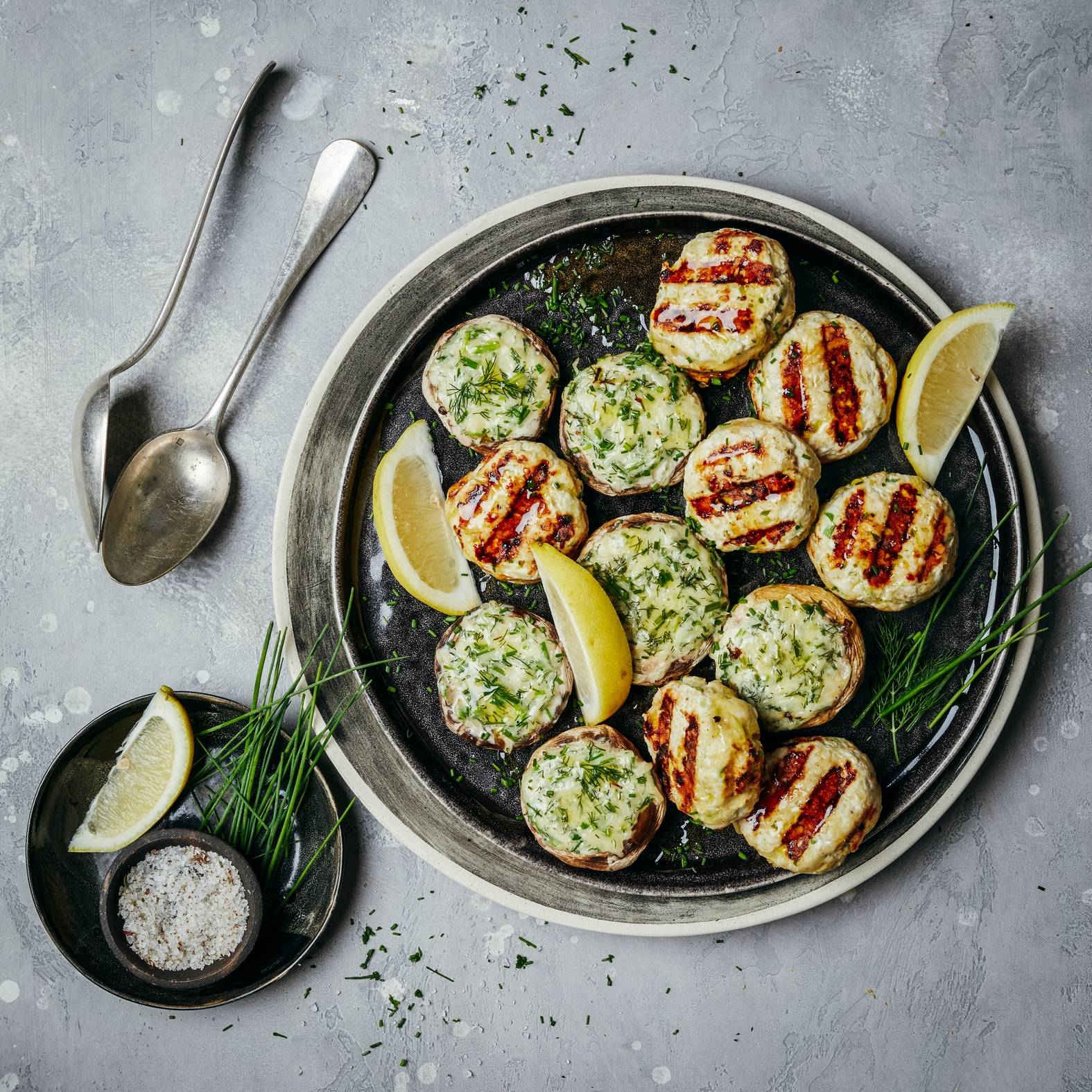 Kotlety z pieczarkami nadziewanymi serem - przepisy OptiGrill 2in1 | Tefal