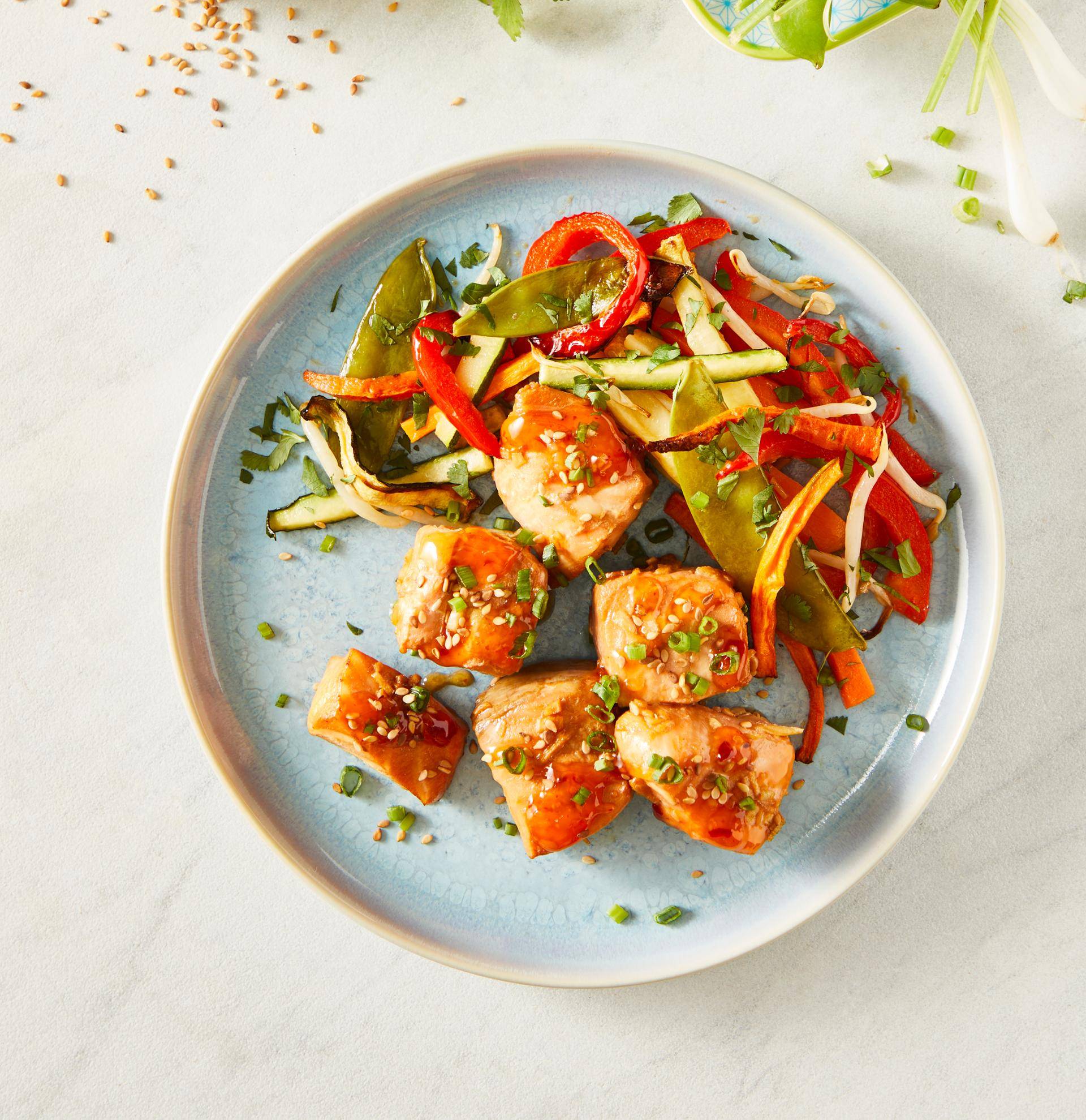 Filety z łososia po tajsku z kolorowymi warzywami - przepisy Dual EasyFry&Grill | Tefal