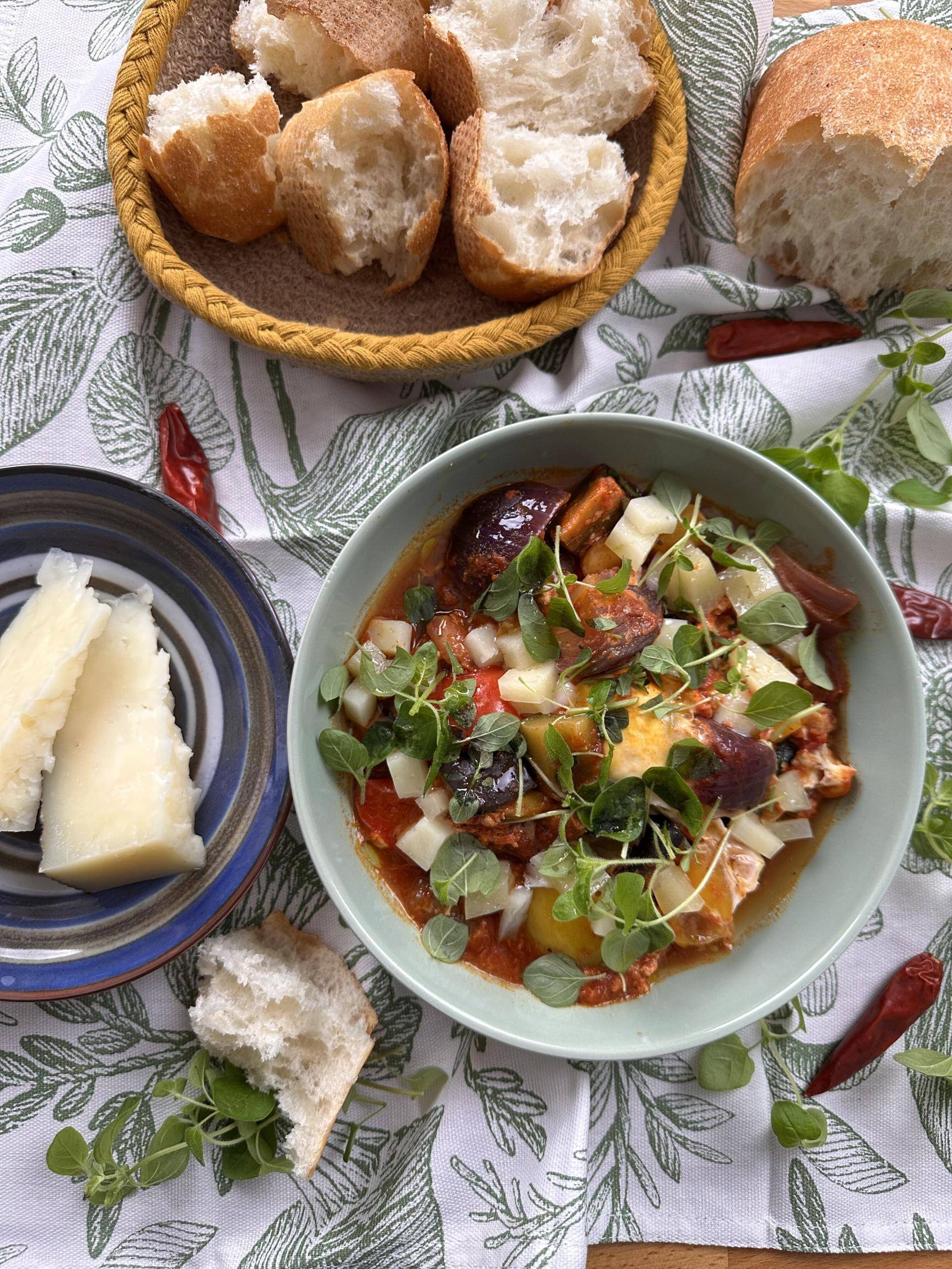 Pisto manchego z sadzonym jajkiem - przepisy Cook4Me | Tefal