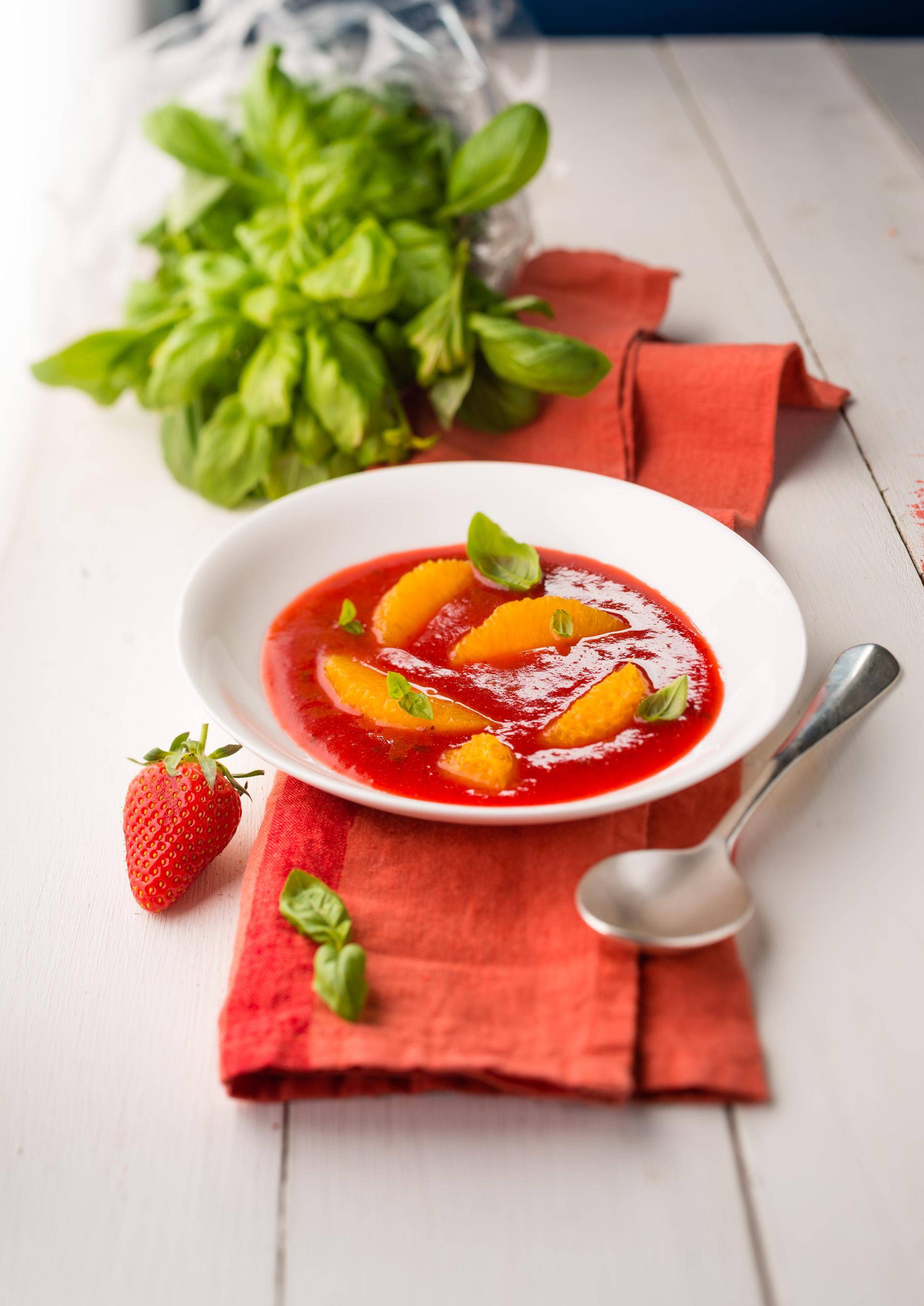 Zupa truskawkowo-cytrusowa - przepisy Cook4Me | Tefal
