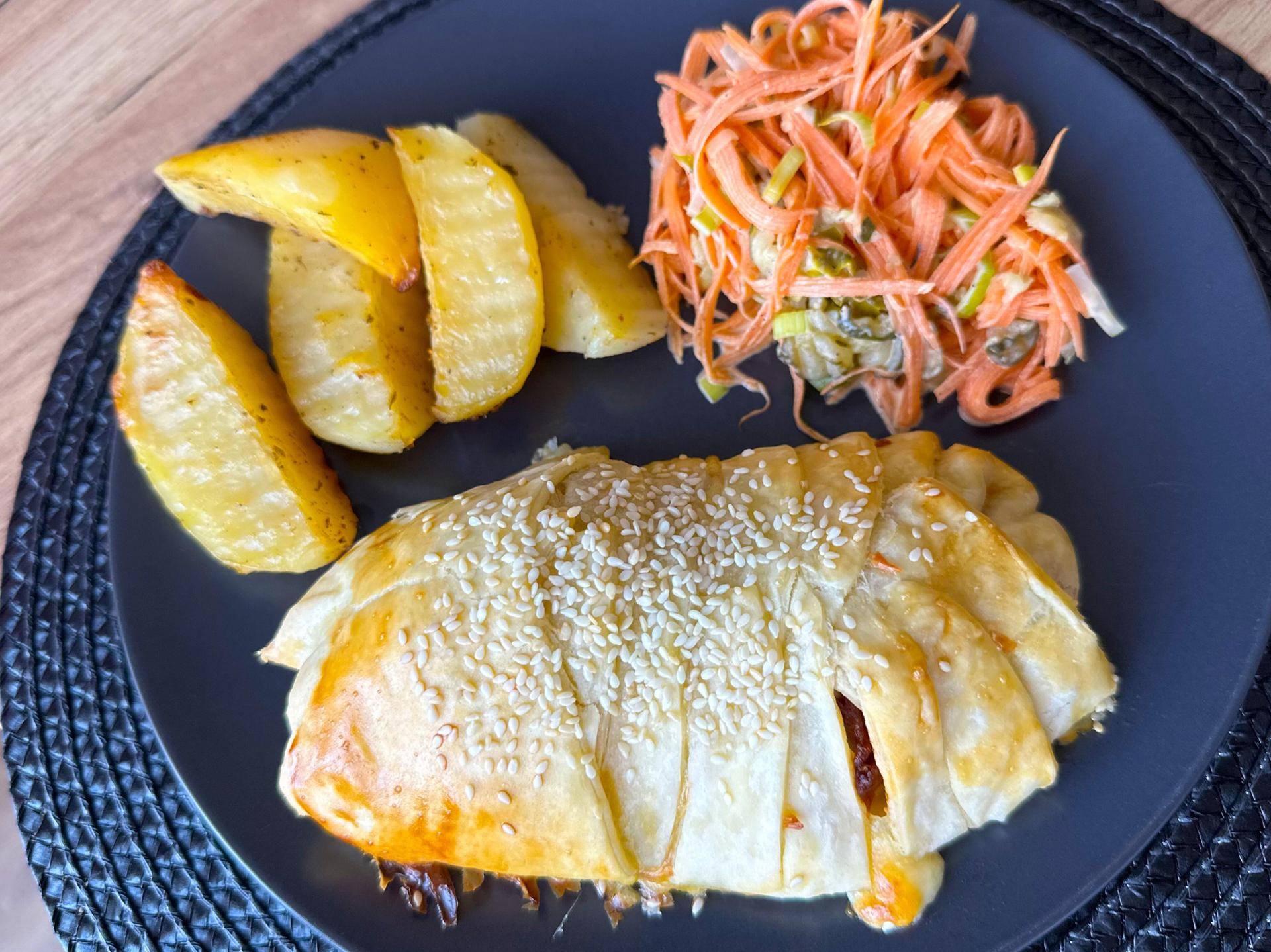 Kurczak w cieście ze szpinakiem i pomidorami - przepisy Cook4Me | Tefal