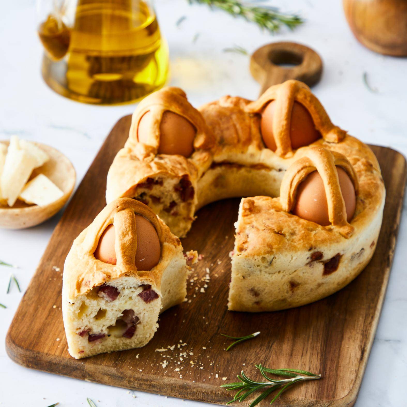 Włoski nadziewany chleb wielkanocny (Casatiello Napoletano) - przepisy EASY FRY GRILL & STEAM 3 in 1 | Tefal