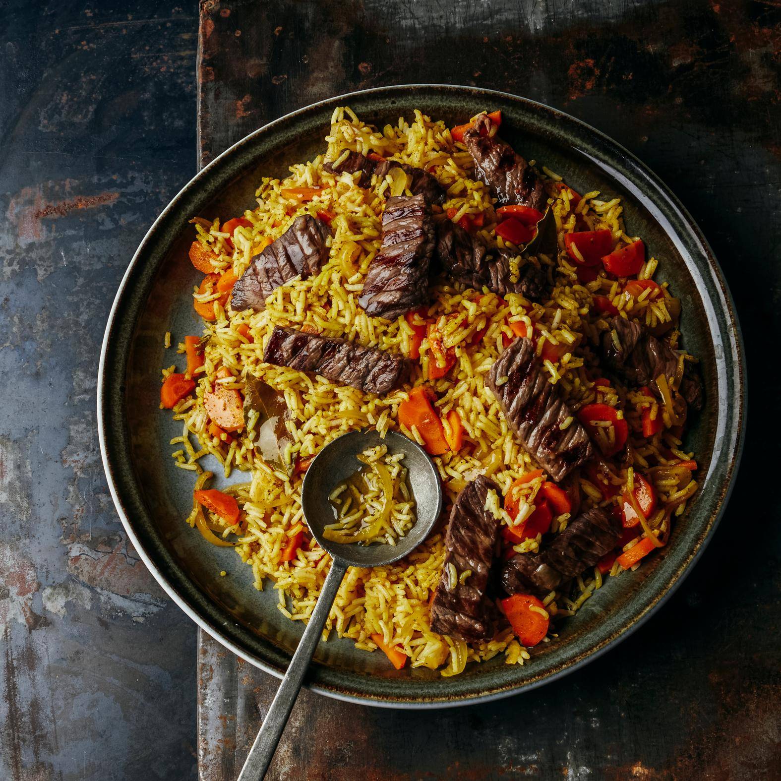 Pilaw z grillowanym mięsem - przepisy OptiGrill 4in1 | Tefal