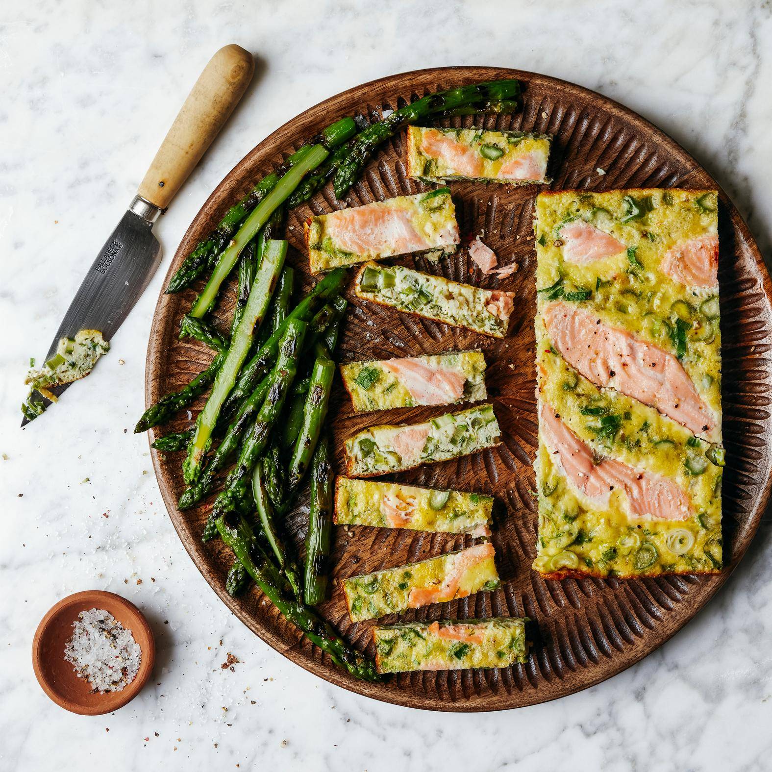 Frittata z łososiem i szparagami - przepisy OptiGrill 2in1 | Tefal