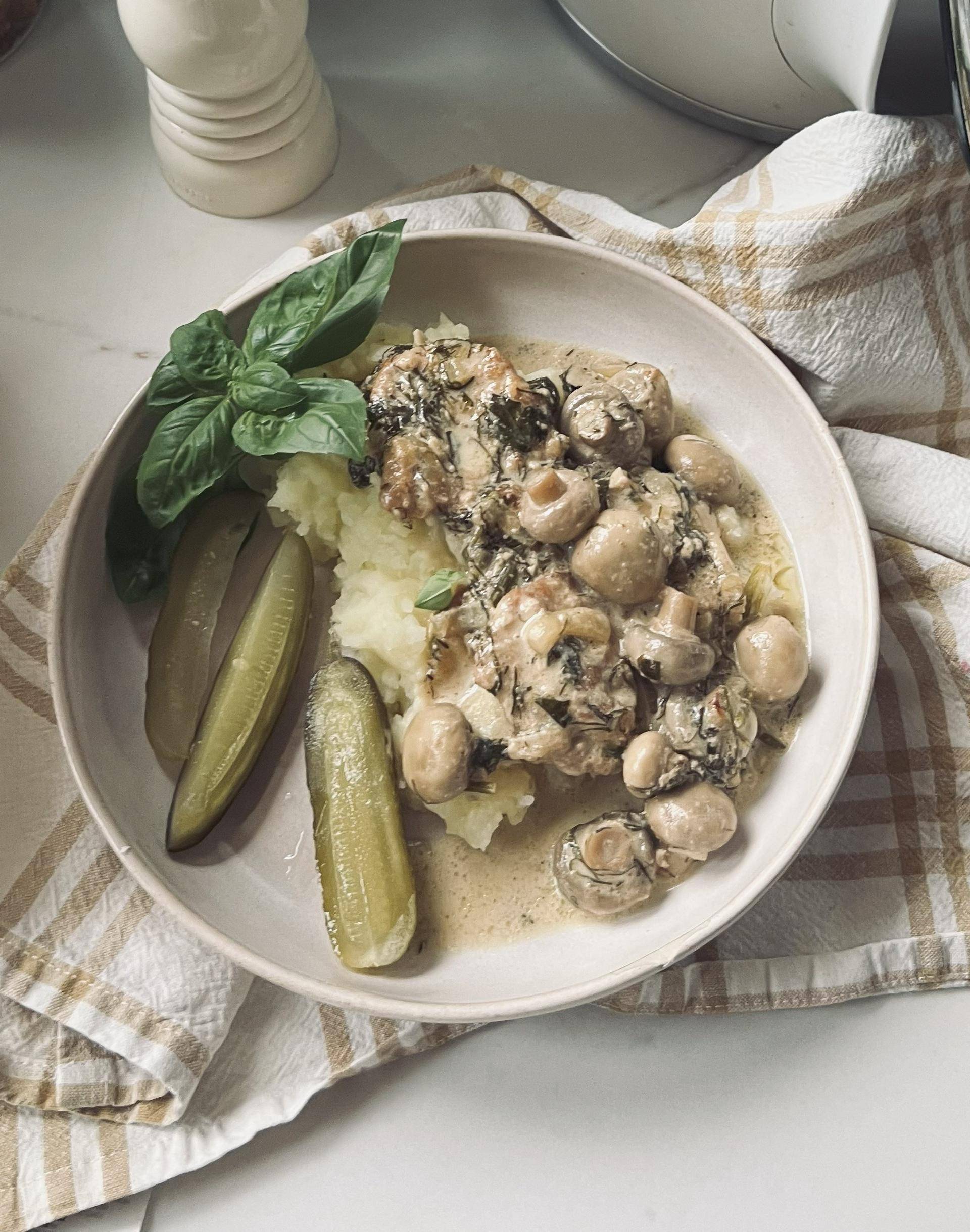 Bitki wieprzowe z pieczarkami - przepisy Cook4Me | Tefal