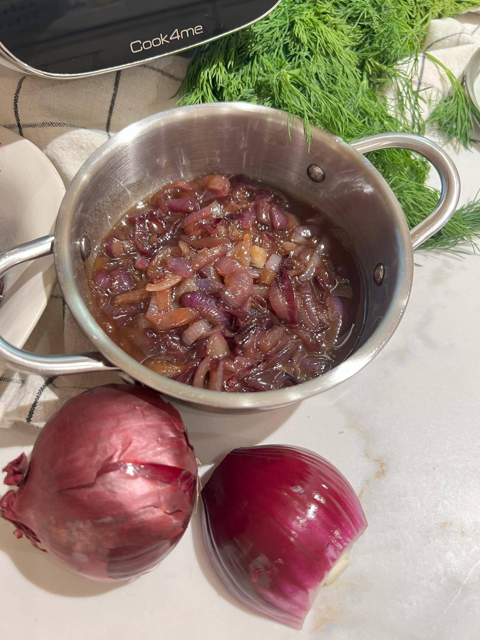 Karmelizowana czerwona cebulka - przepisy Cook4Me | Tefal