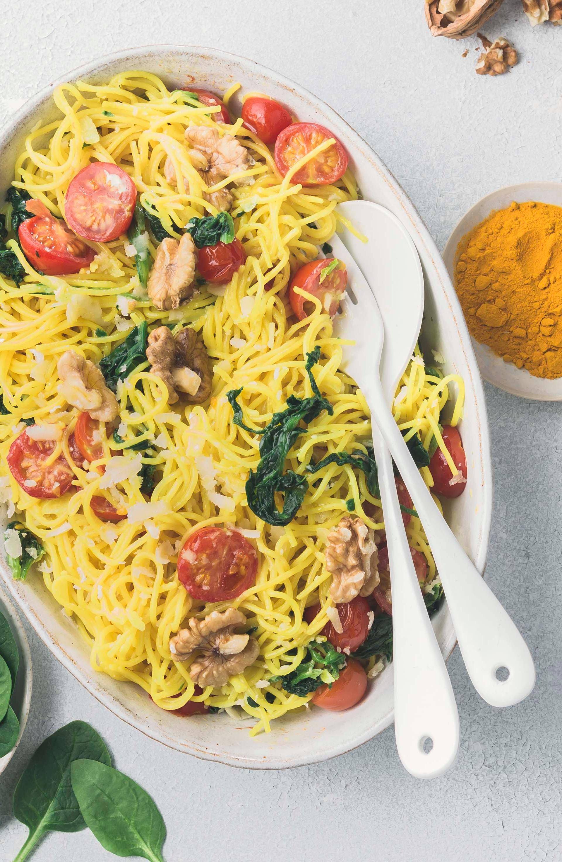 Spaghetti z buraczanym pesto - przepisy Cook4Me | Tefal
