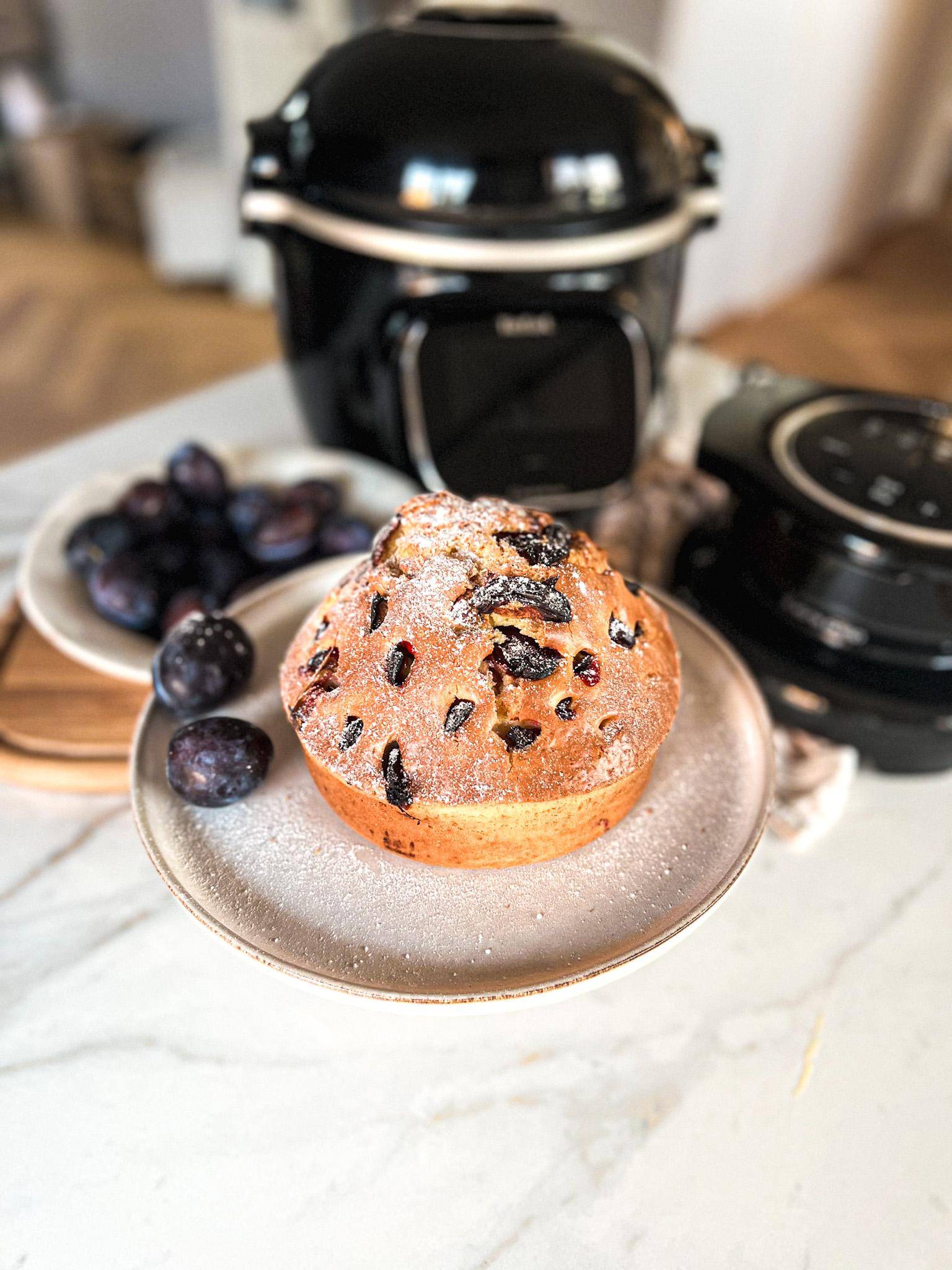 Puszyste ciasto budyniowe ze śliwkami - przepisy Cook4Me | Tefal