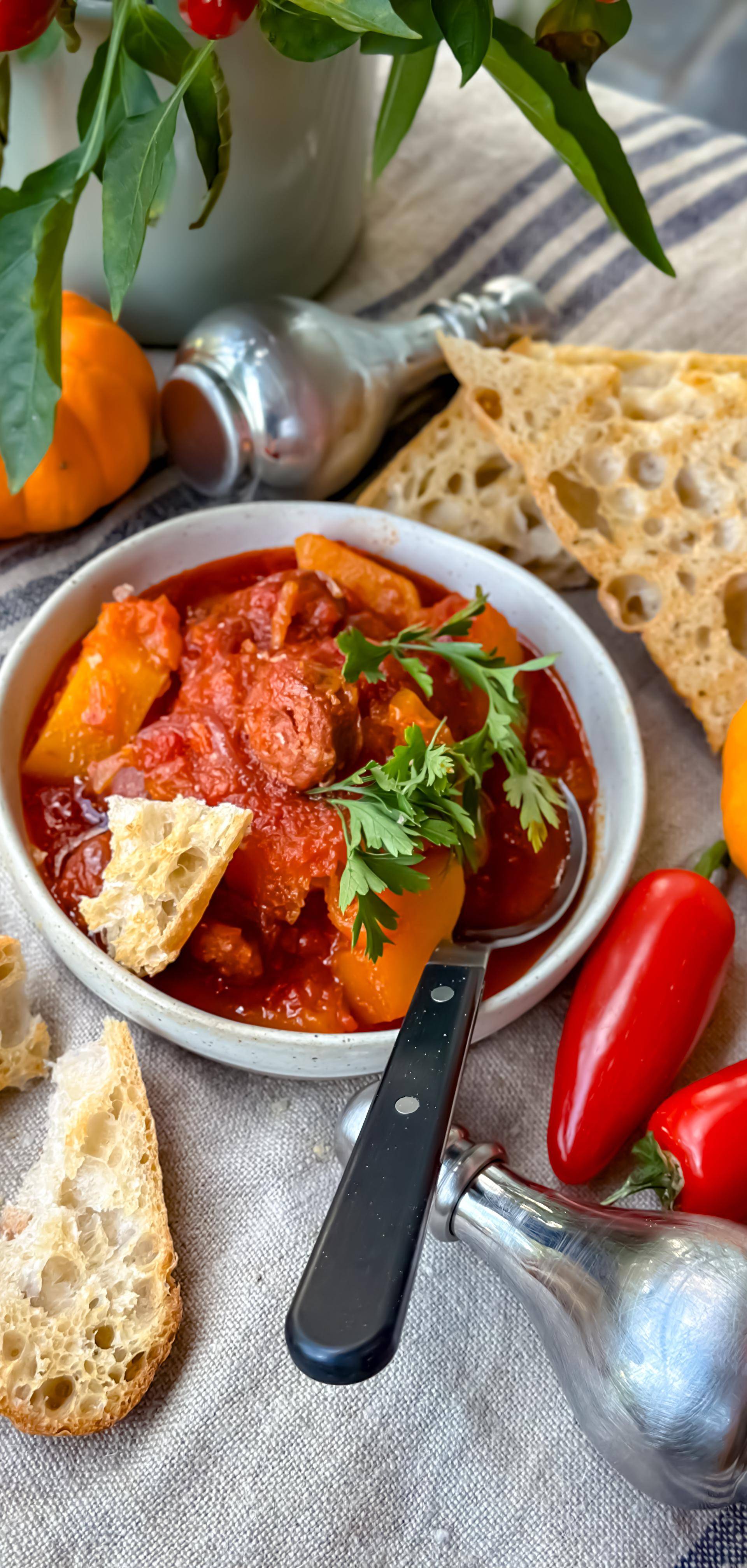 Potrawka z duszonej dyni piżmowej i chorizo - przepisy Cook4Me | Tefal
