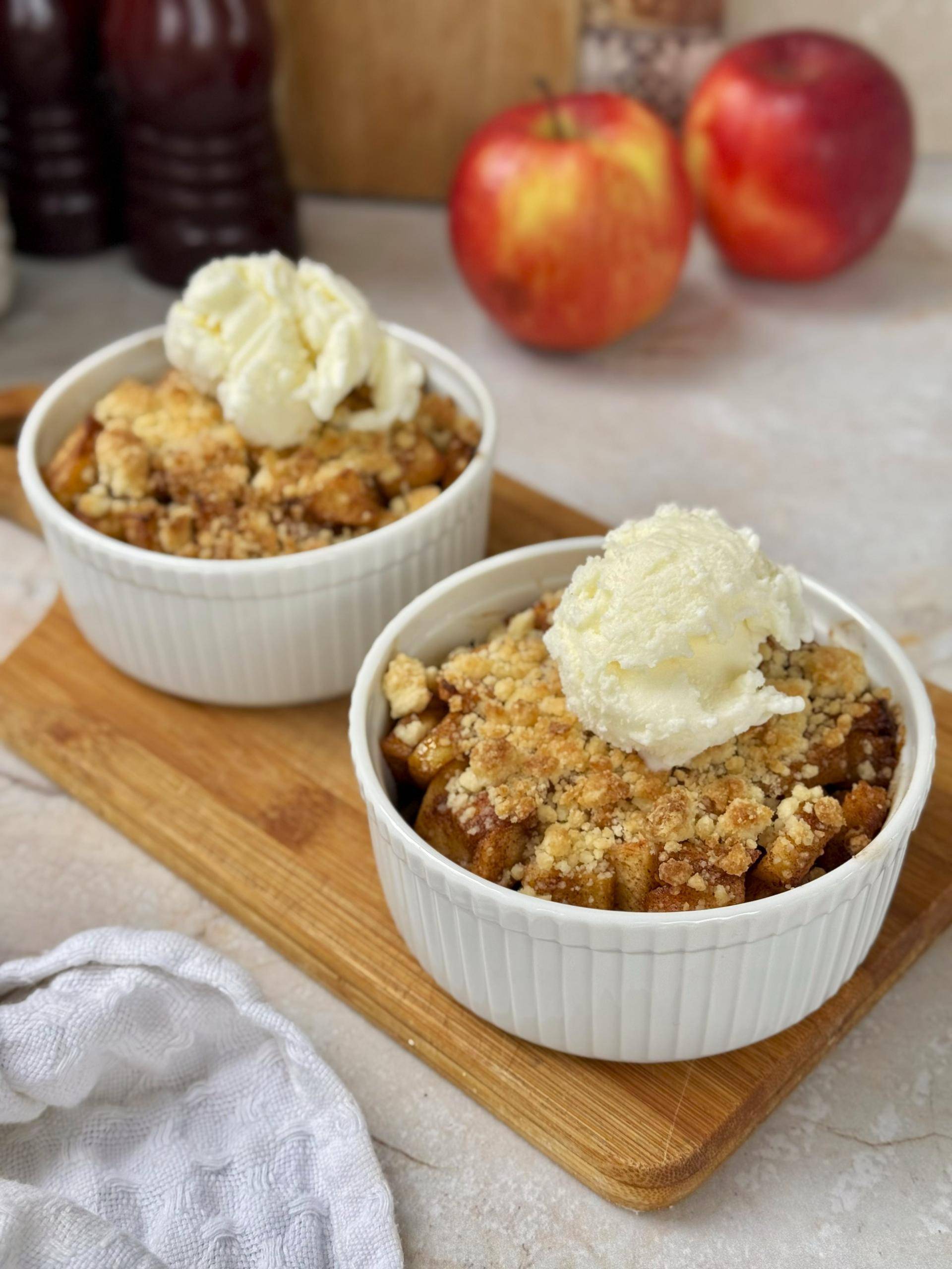 Szarlotka z kruszonką - przepisy EASY FRY & GRILL 2 in 1 MECHANICAL | Tefal