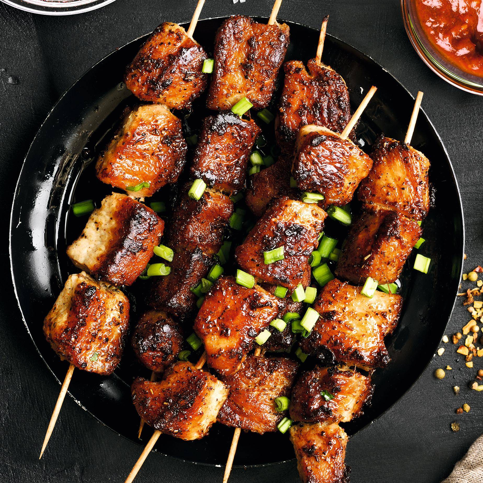 Szaszłyki wieprzowe w sosie barbecue - przepisy OptiGrill 2in1 | Tefal