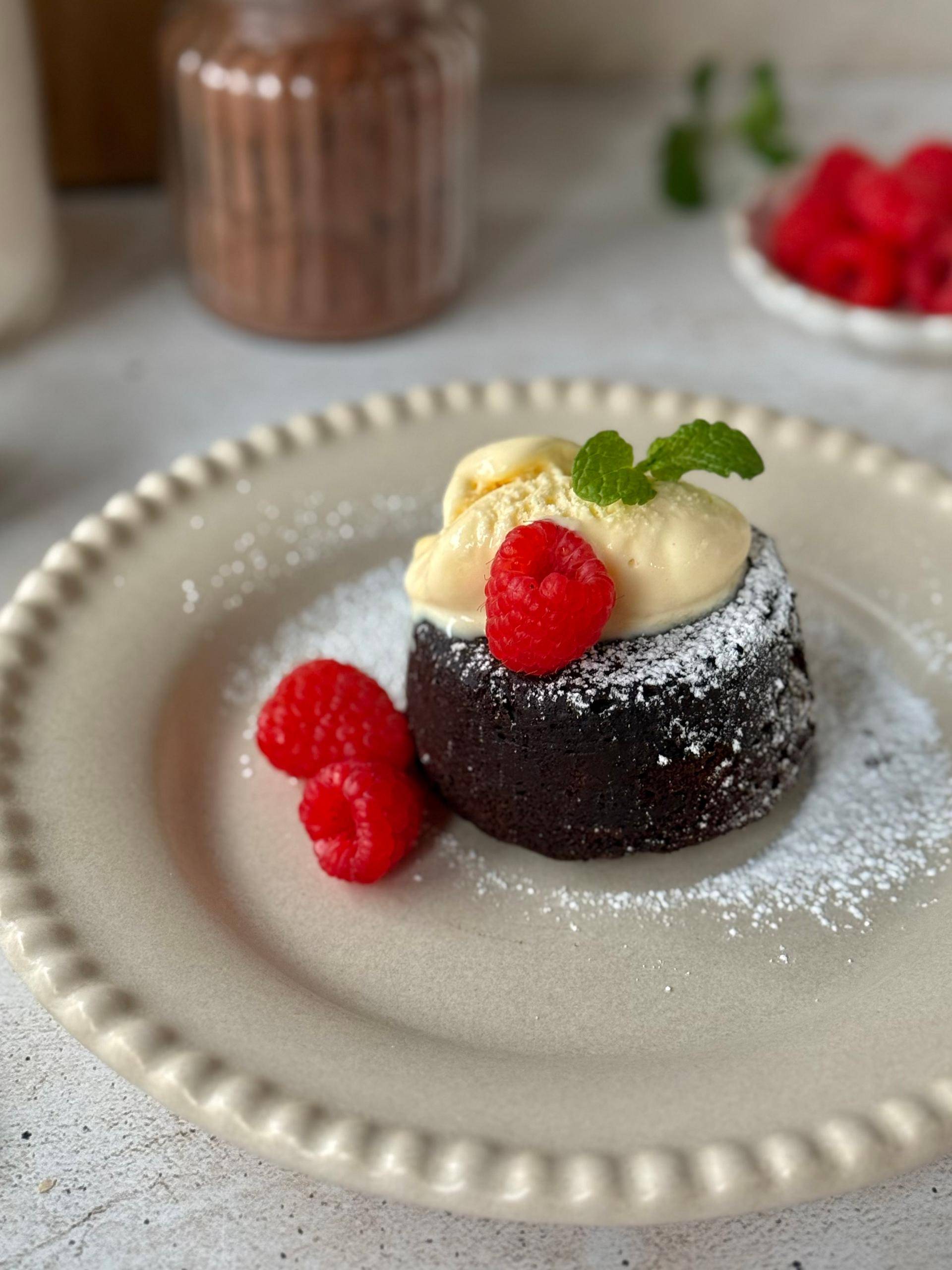 Lava cake (fondant czekoladowy) - przepisy EASY FRY & GRILL 2 in 1 MECHANICAL | Tefal