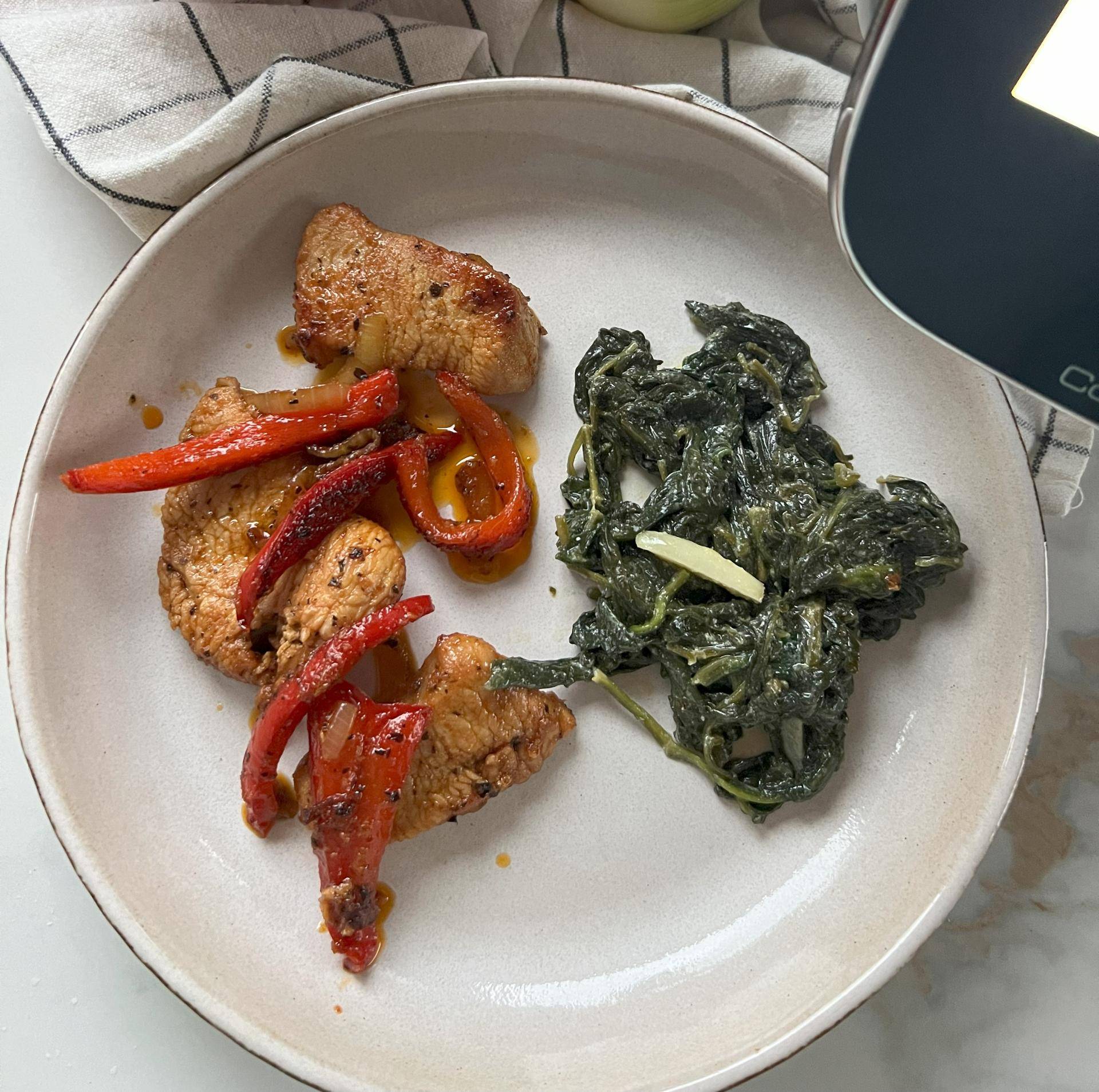 Sznycelki z indyka z papryką w słodkim sosie - przepisy Cook4Me | Tefal