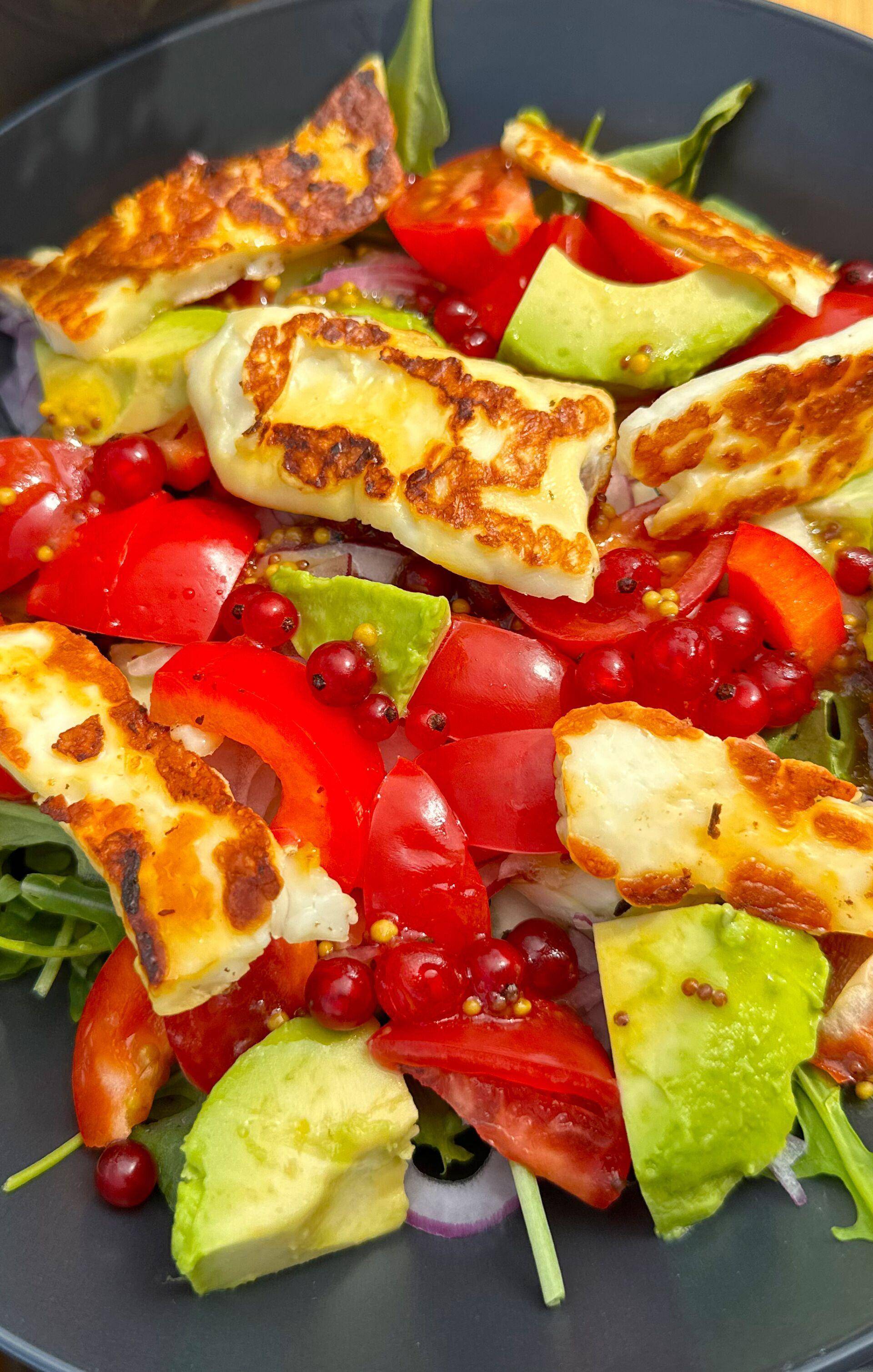 Sałatka z halloumi lowcarb - przepisy Cook4Me | Tefal