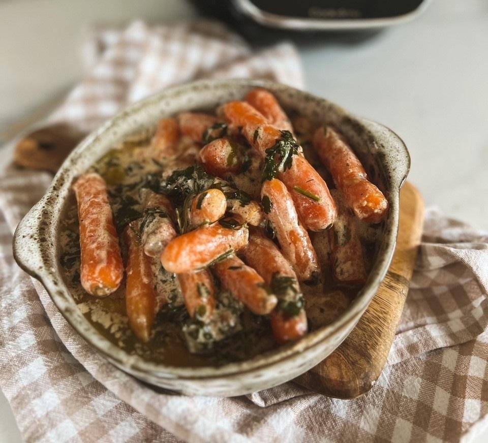 Mini marchewki w śmietanowym sosie - przepisy Cook4Me | Tefal