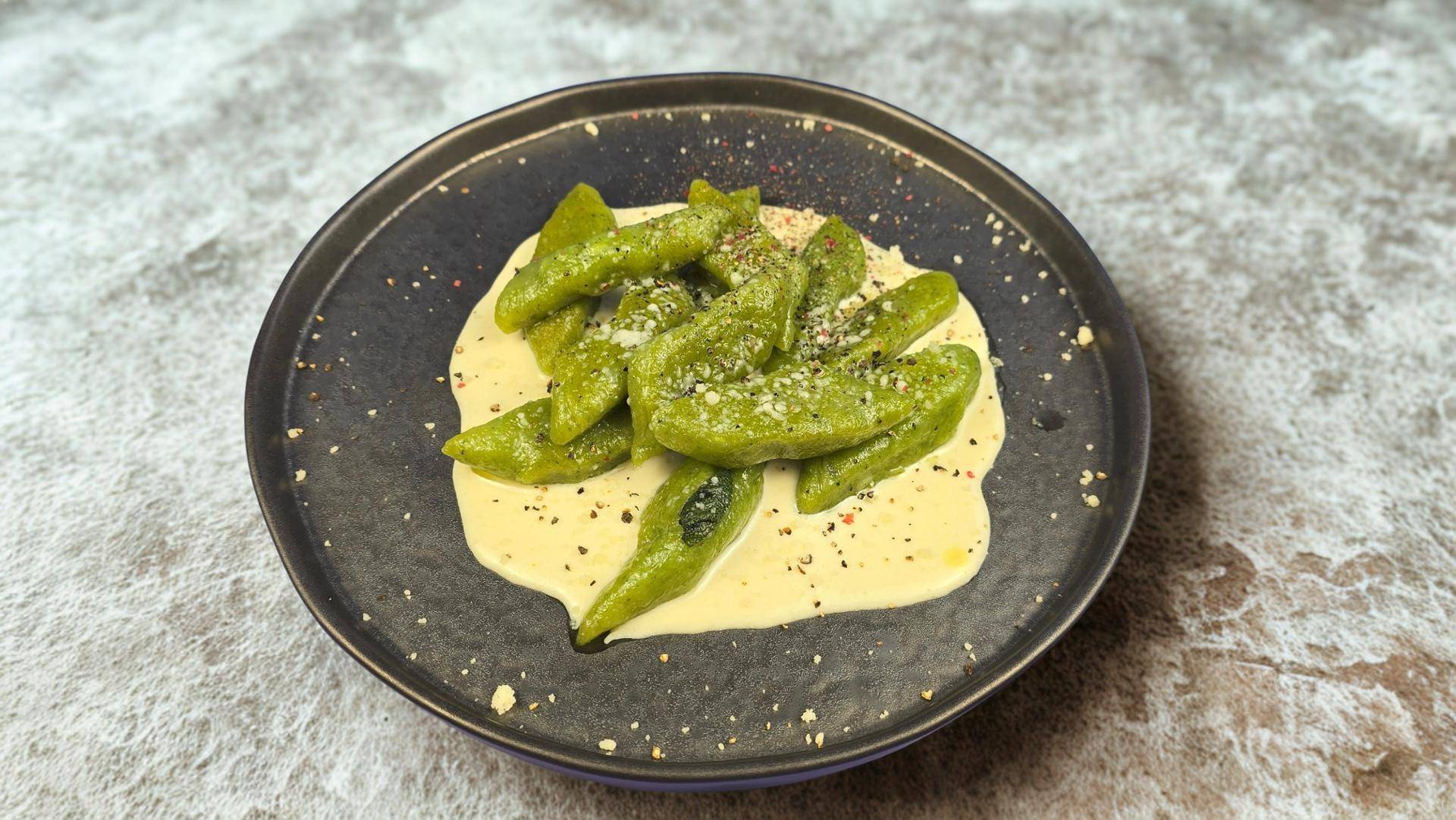 Brokułowe gnocchi z serem taleggio - przepisy Patelnie i Garnki | Tefal