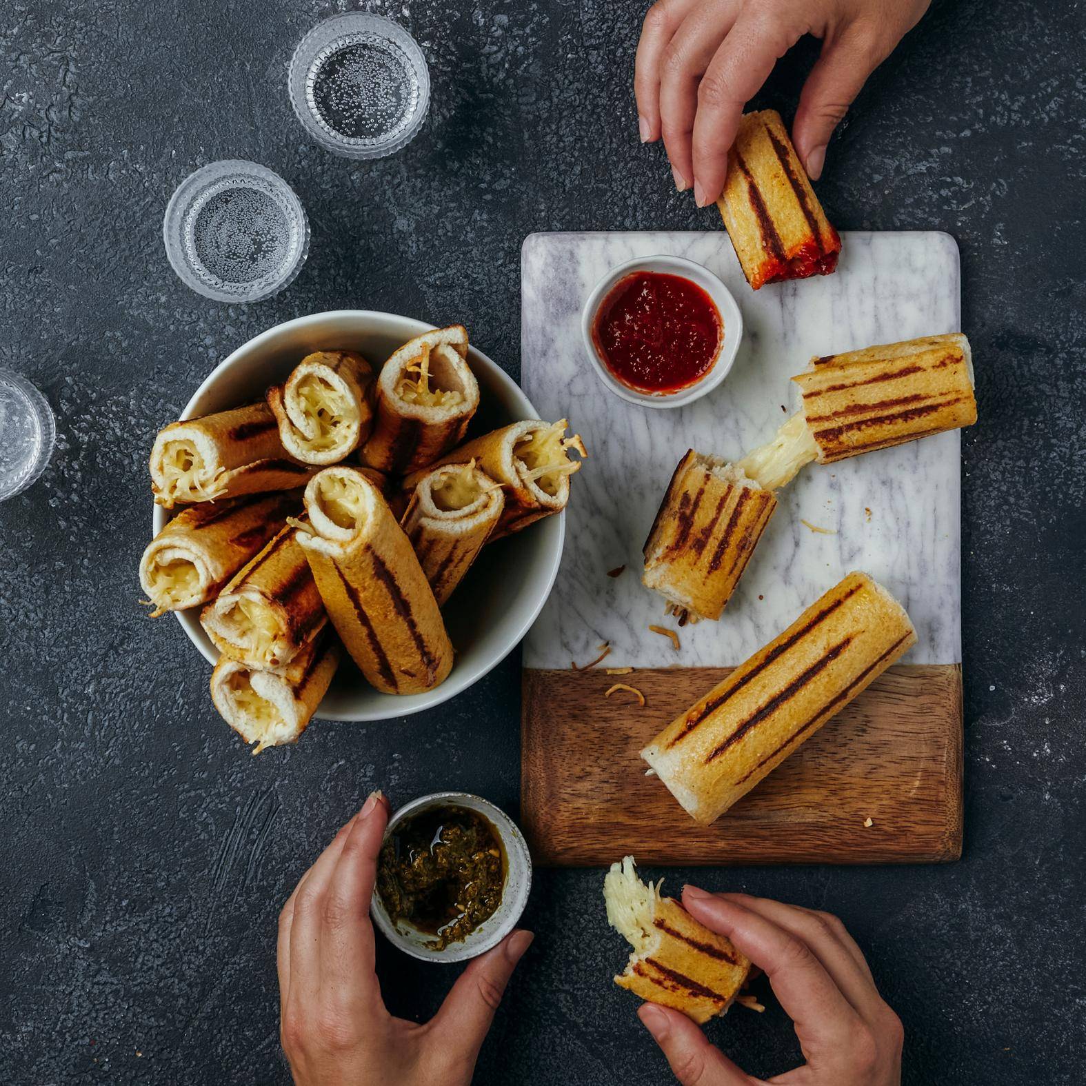 Grillowane serowe ruloniki - przepisy OptiGrill 2in1 | Tefal