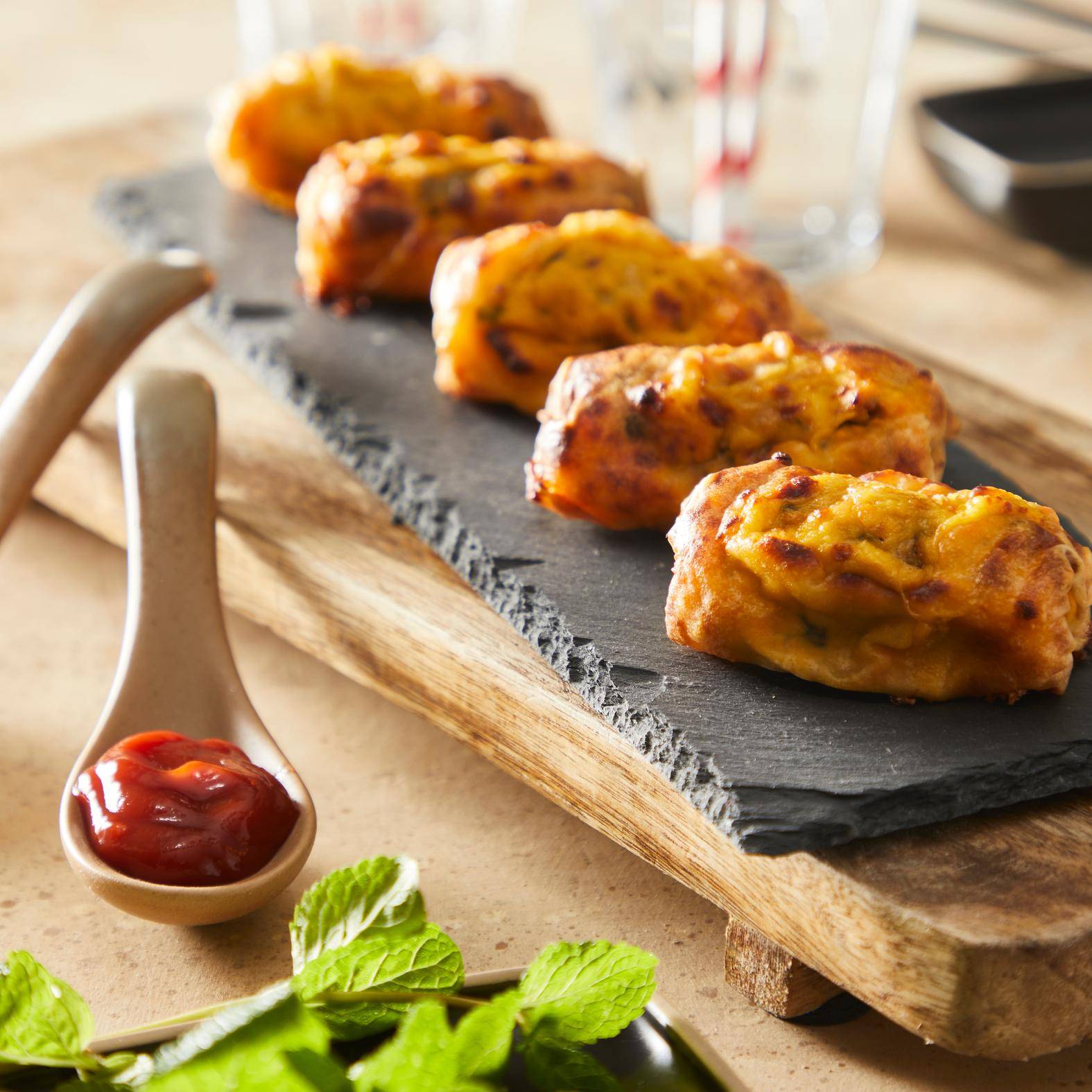 Sajgonki à la cheeseburger - przepisy EASY FRY GRILL & STEAM 3 in 1 | Tefal