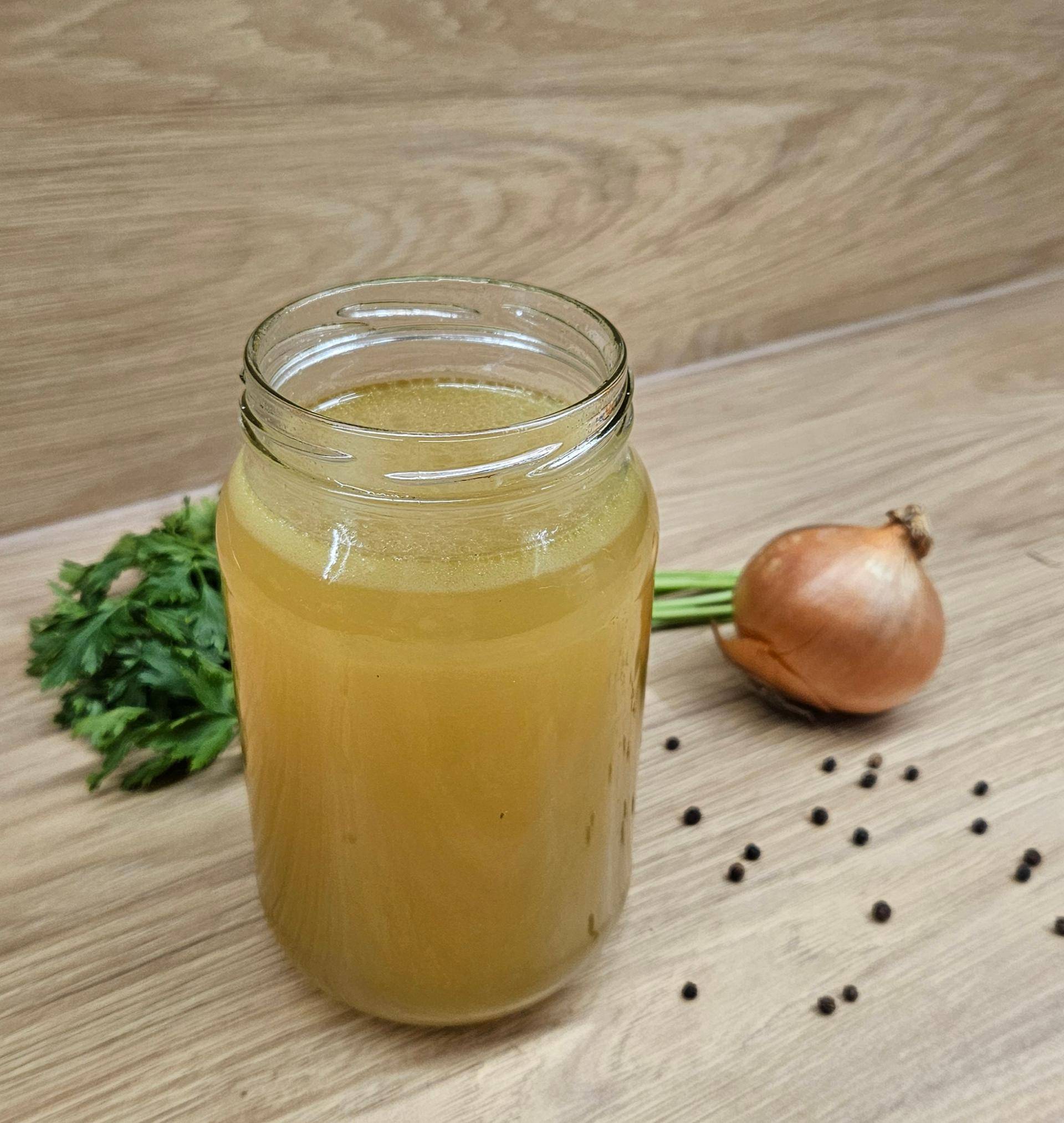 Aromatyczny bulion drobiowy - przepisy Cookeo V3 | Tefal