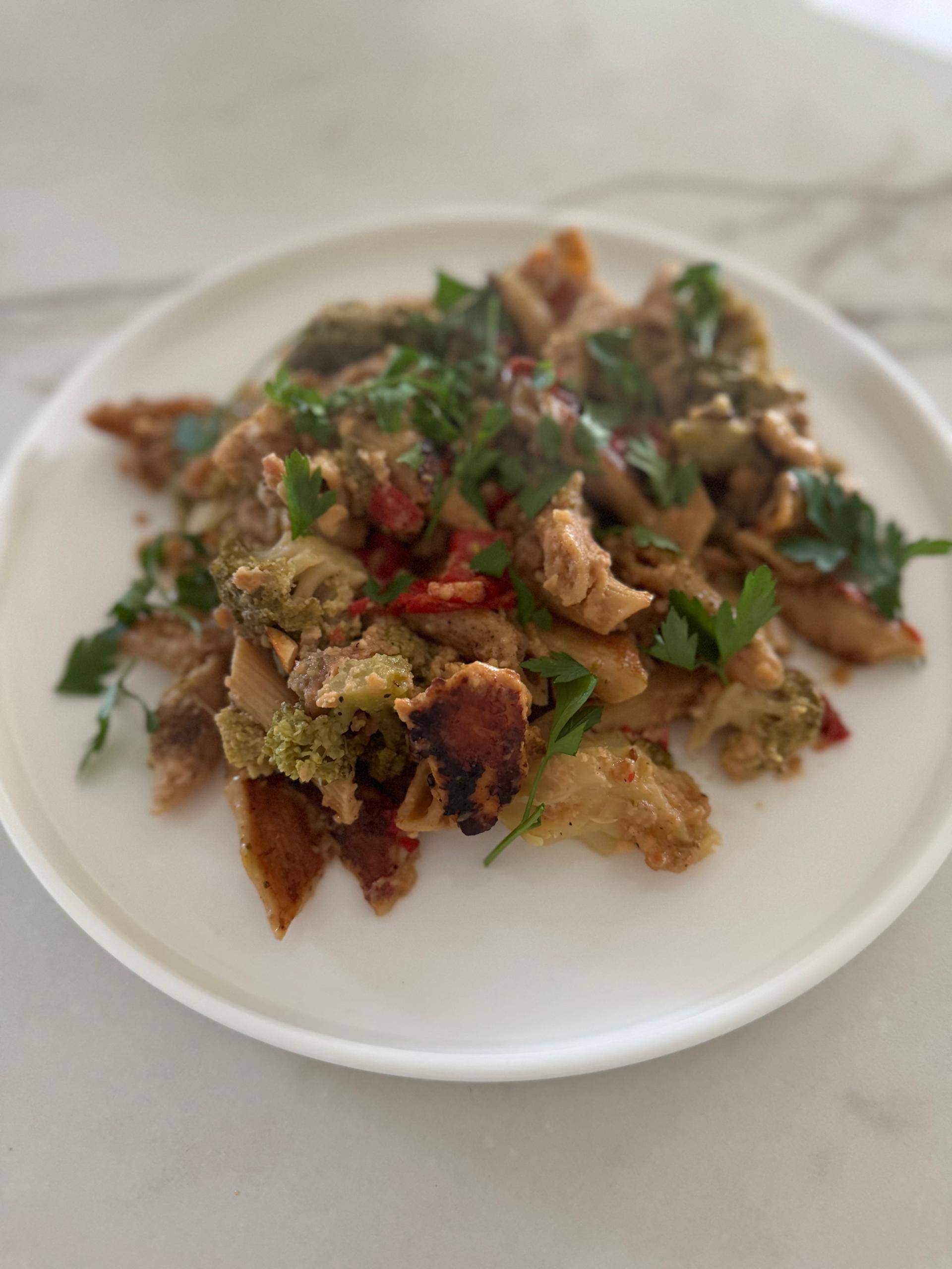 Orzechowy makaron z kurczakiem - przepisy Cook4Me | Tefal