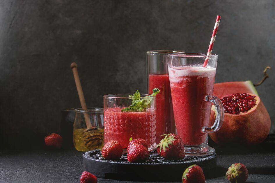 Odmładzający koktajl z truskawek i granatów - przepisy Perfectmix + | Tefal