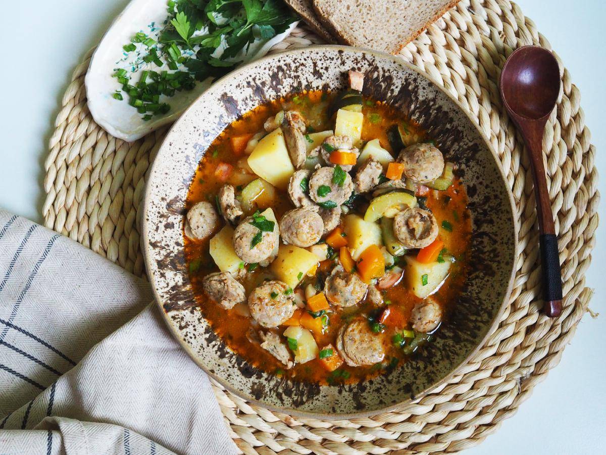 Gulasz z białej kiełbasy - przepisy Cook4Me | Tefal