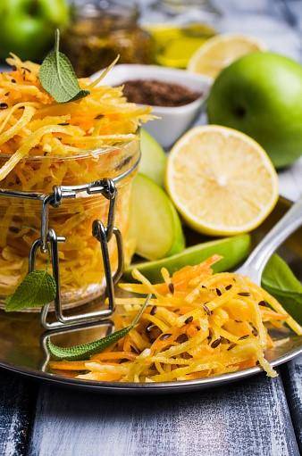 Indyjska sałatka z tartej marchewki - przepisy Kitchen Machines Touch/Touch + | Tefal