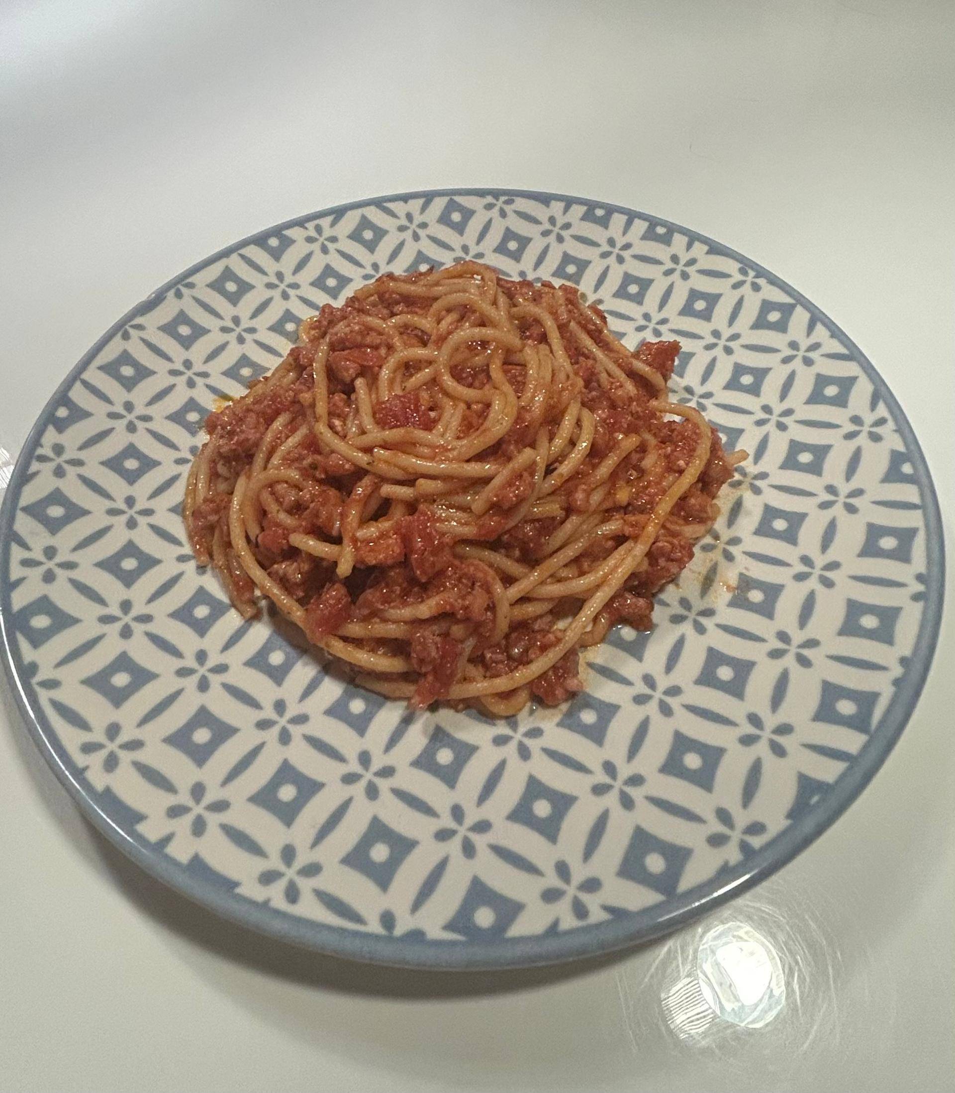 Spaghetti bolognese od mamy - przepisy Cookeo V3 | Tefal