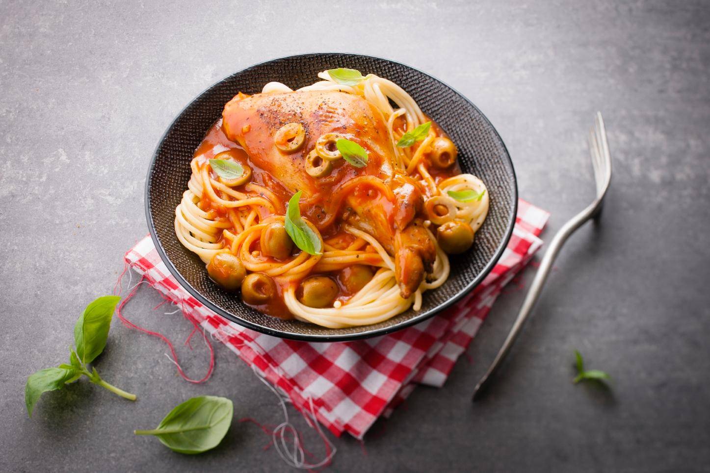 Królik z oliwkami - przepisy Cook4Me | Tefal