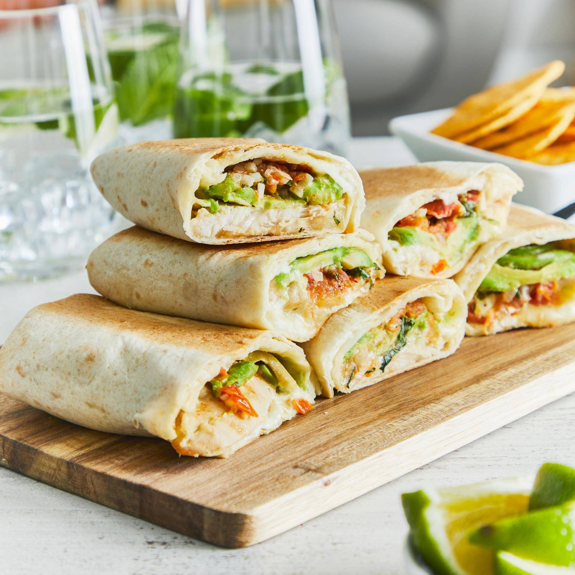 Burritos z kurczakiem - przepisy Easy Fry XL Surface | Tefal