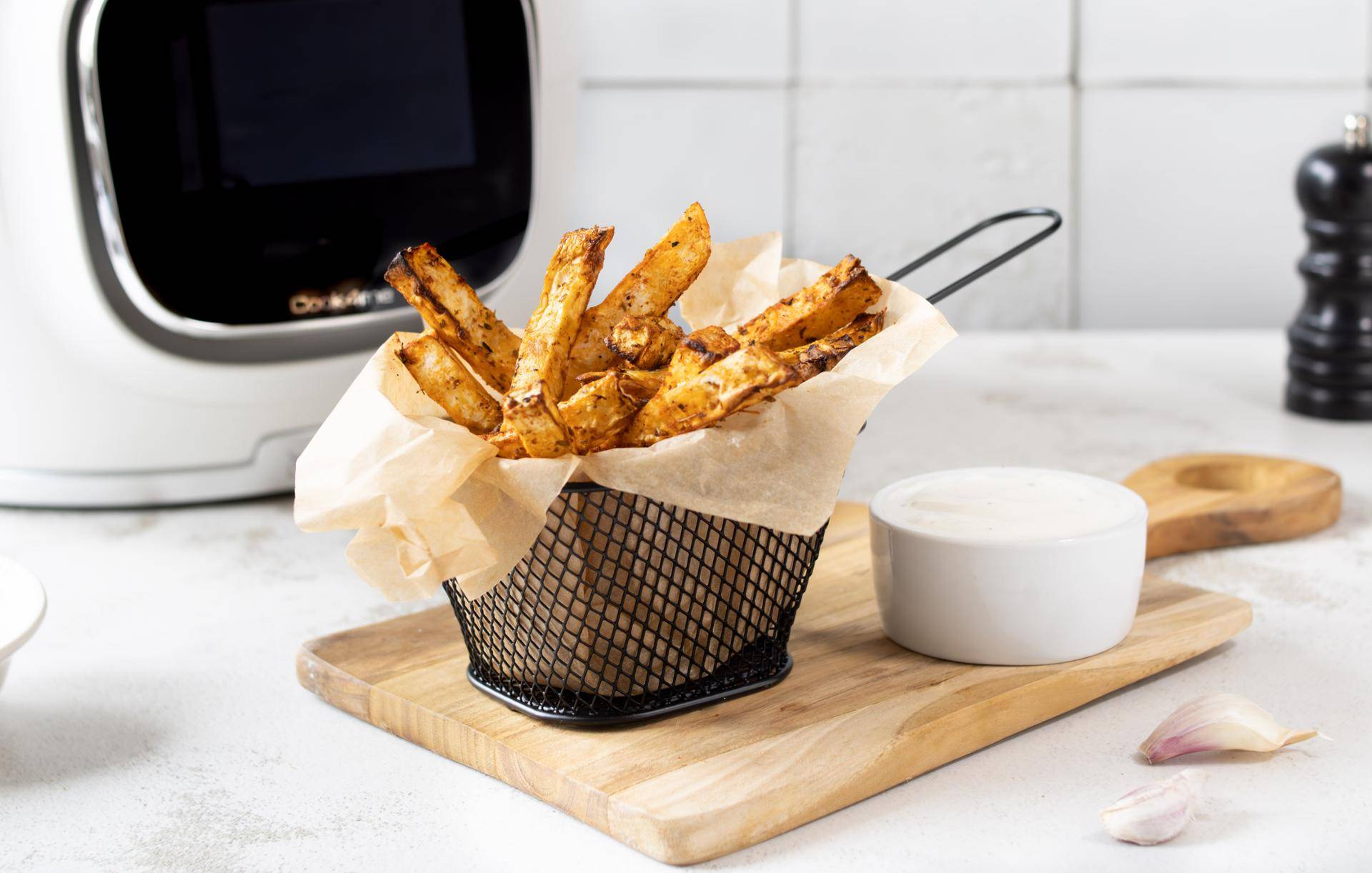 Frytki z selera z dipem czosnkowym - przepisy Cook4Me | Tefal