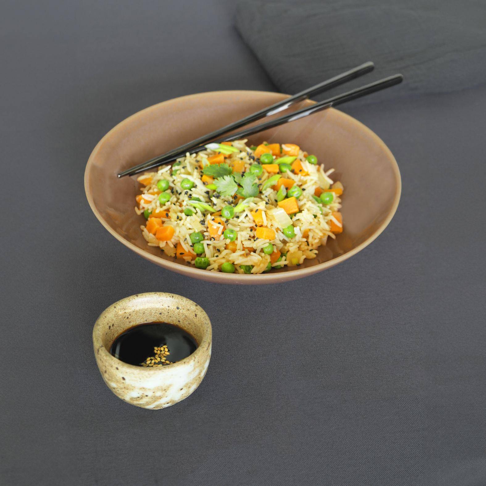 Ekspresowy smażony ryż z warzywami - przepisy Patelnie i Garnki | Tefal